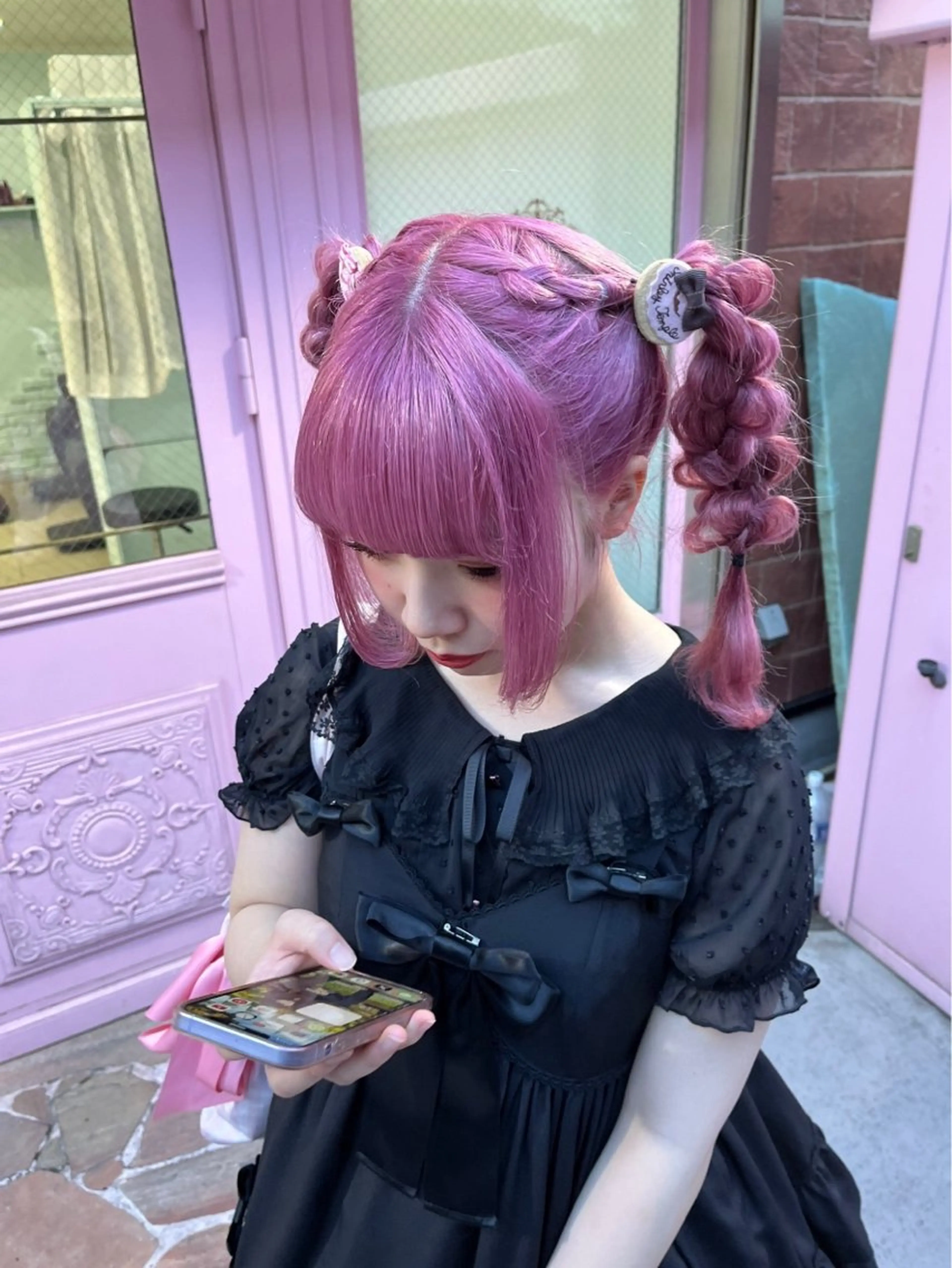 ロング カラー ヘアアレンジ ブリーチ ケアブリーチ ダブルカラー ハイトーンカラー ピンクカラー メンズウルフ🐺♡ ブリーチ♡ヘアメ🎀のヘアスタイル