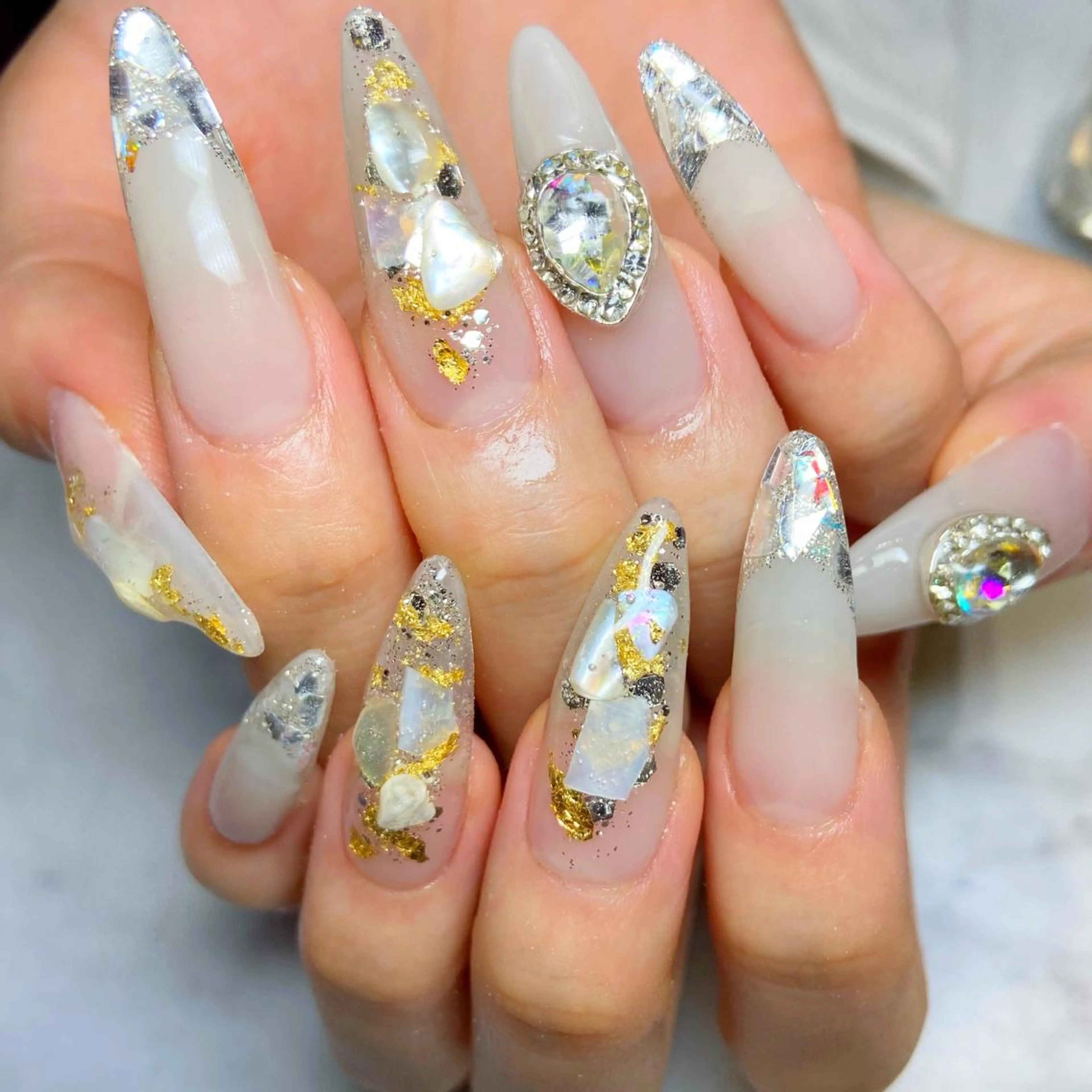 ネイル ロングネイル ハンドネイル YUN 💅のネイルデザイン