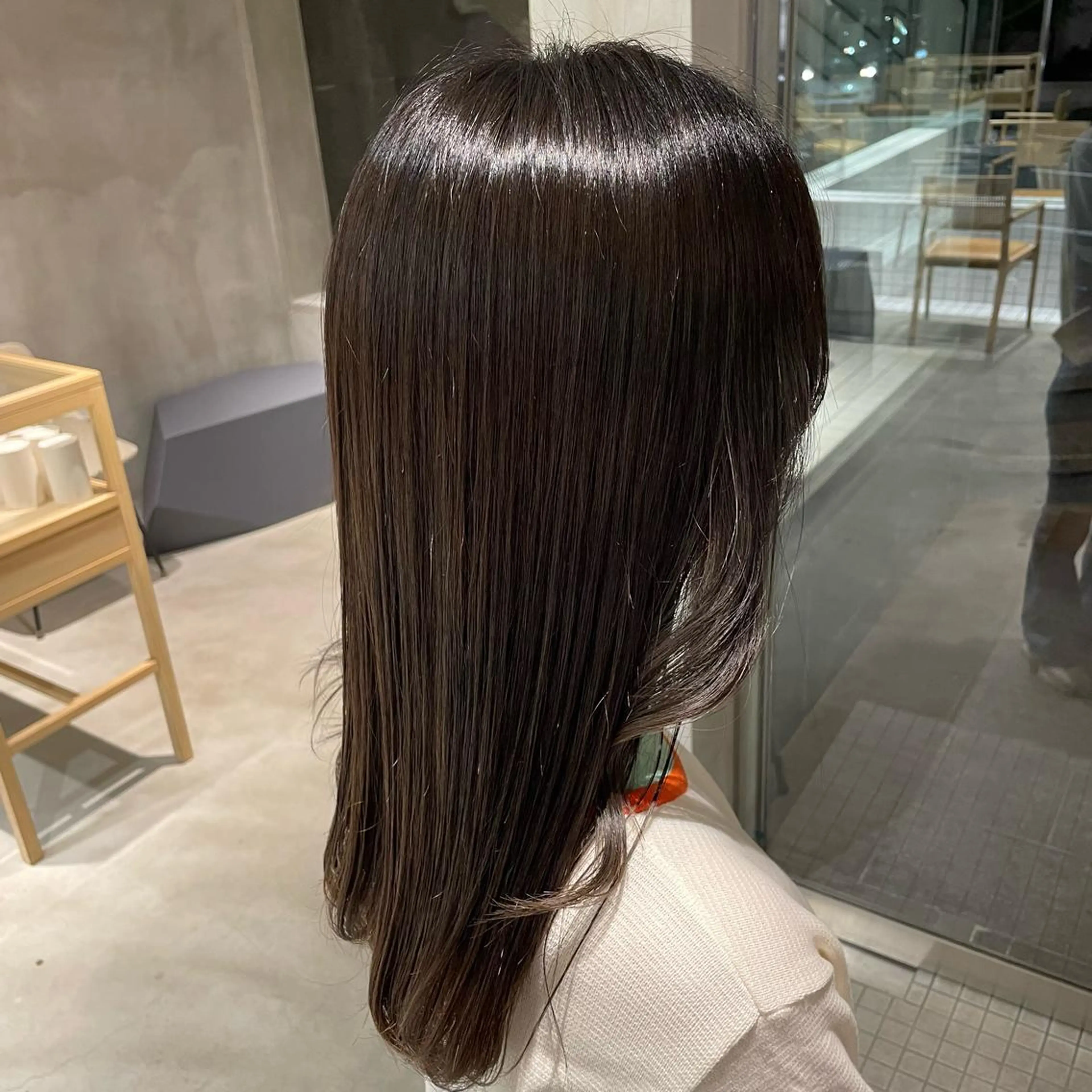 カラー 柳川 ことねのヘアスタイル