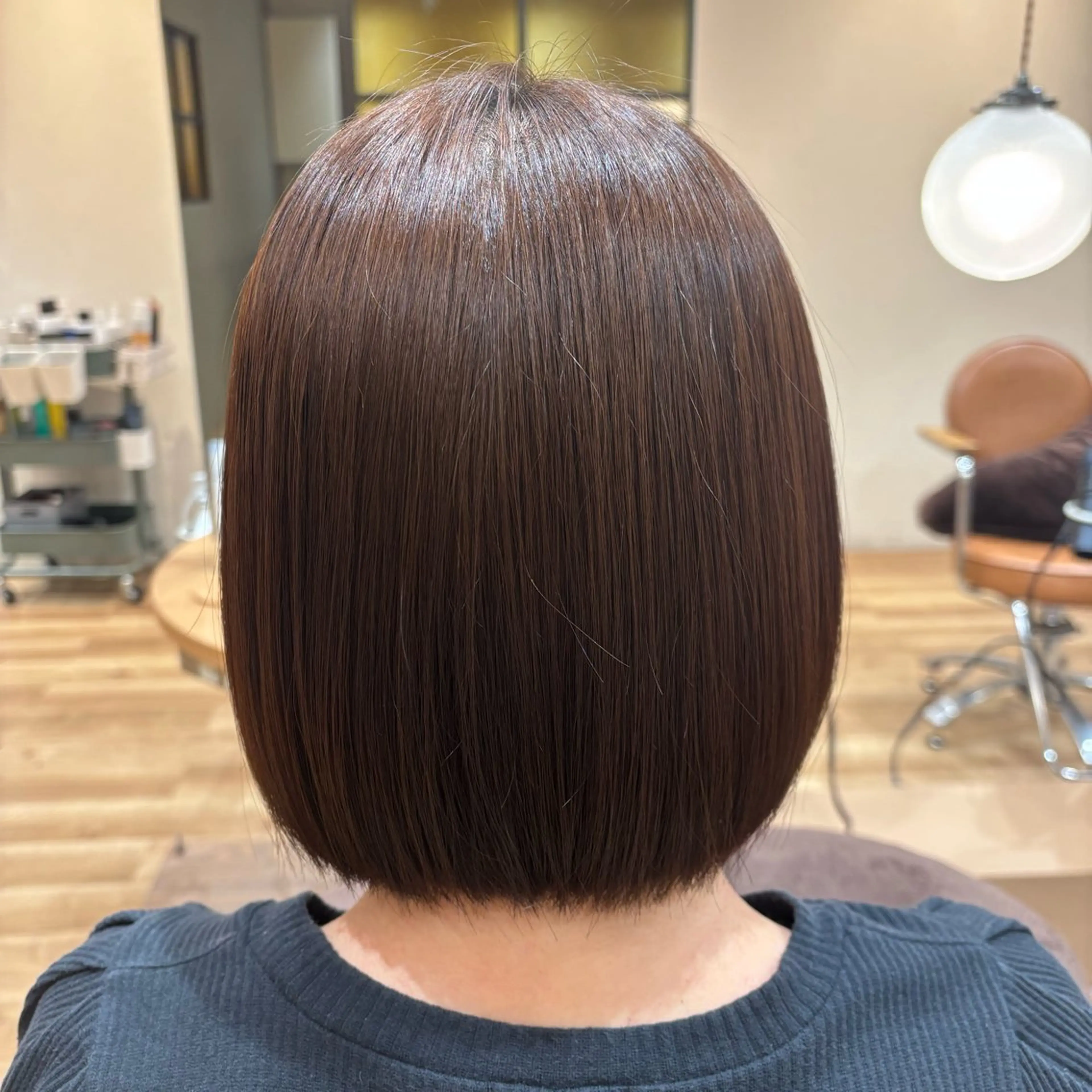 ミディアム ボブ 小西 七菜子のヘアスタイル