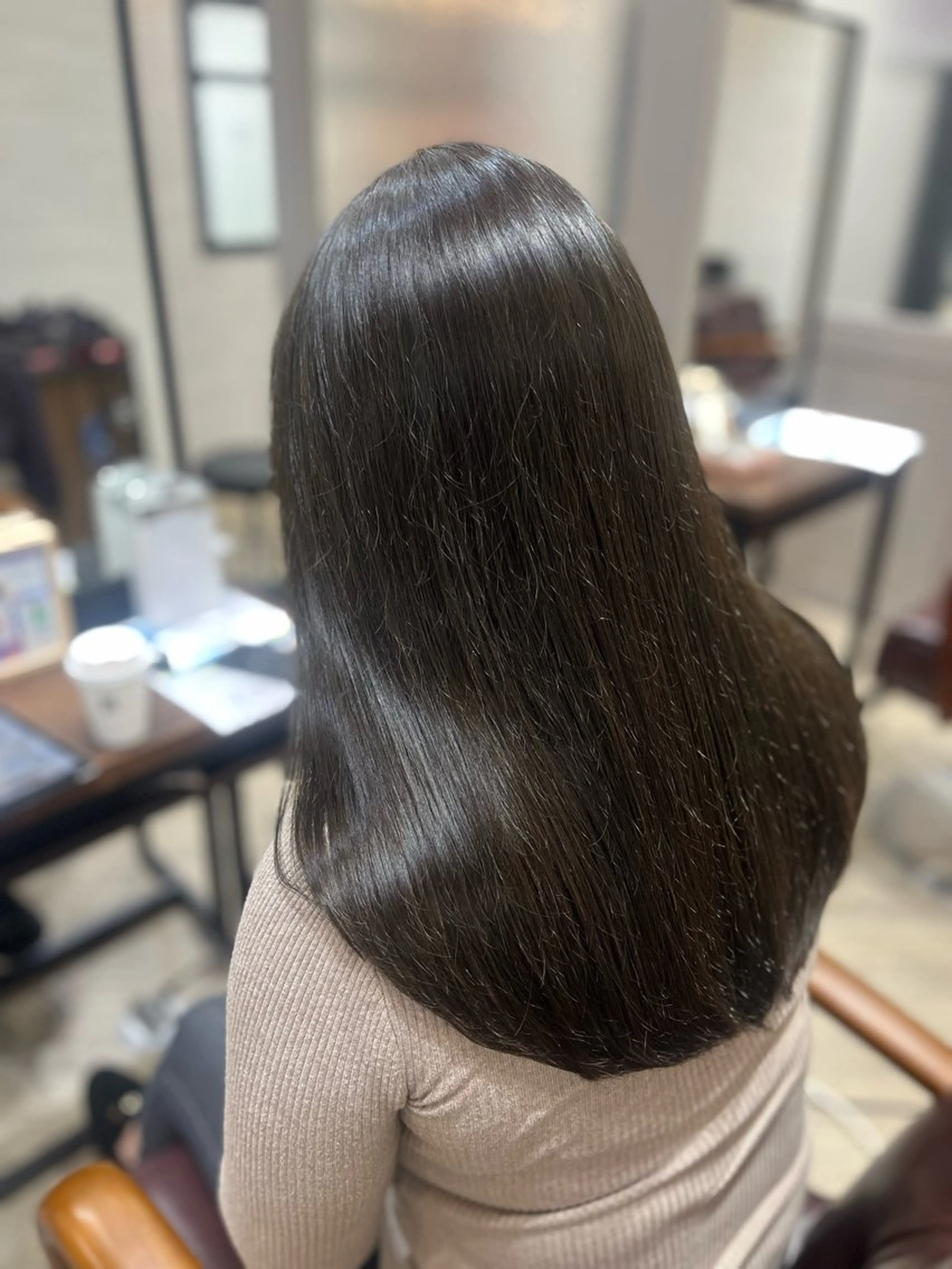 ロング カラー ベージュカラー オリーブベージュ カット ヘアカラー トリートメント 🫧ぷる艶カラー🫧 Yuubi🦩のヘアスタイル