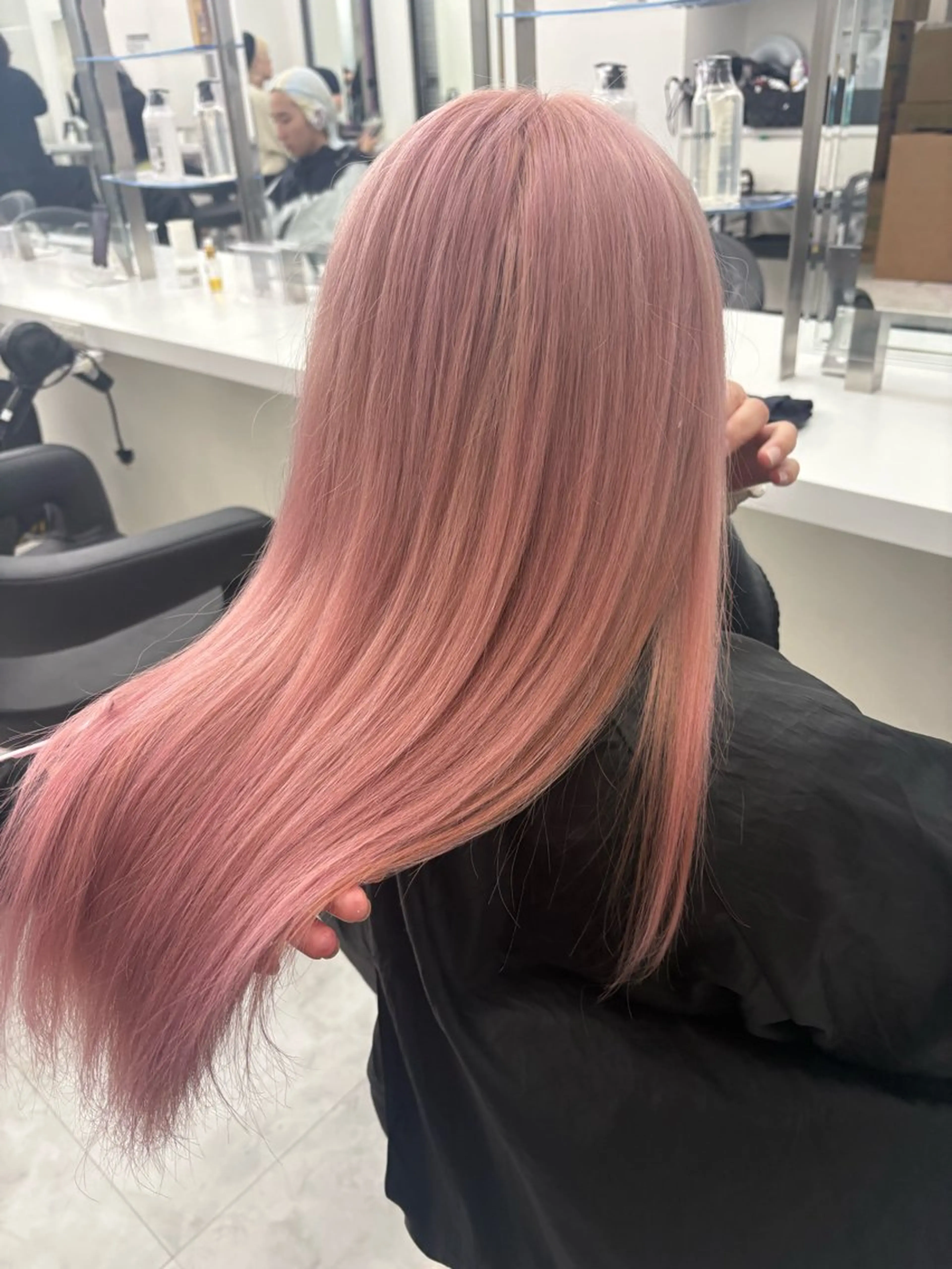 カラー ハイトーン/透明感 艶カラー/SAKI‎のヘアスタイル