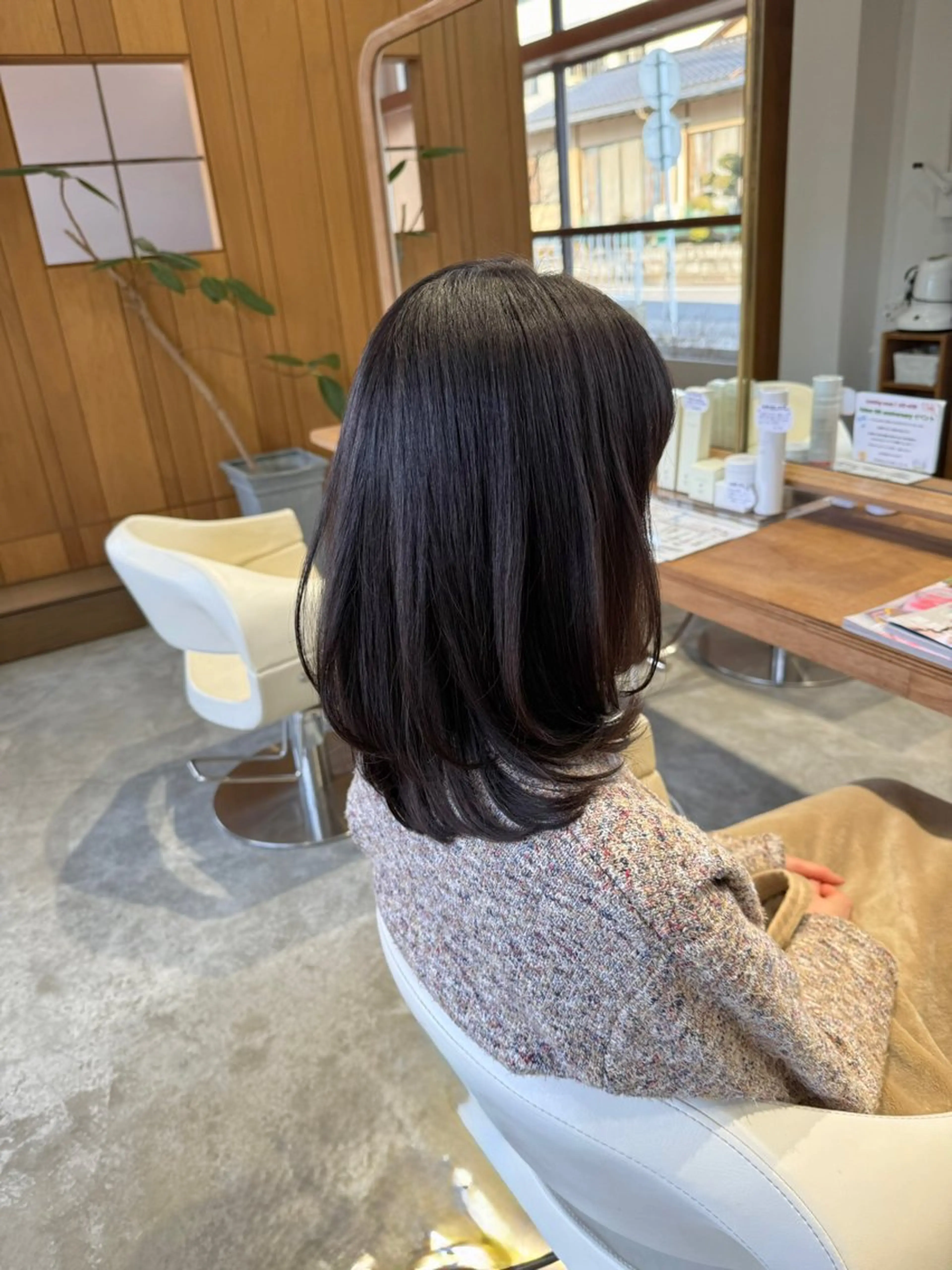 ミディアム ミディアムレイヤー レイヤーカット カット フラム所属・WATANABE MISAKIのヘアスタイル