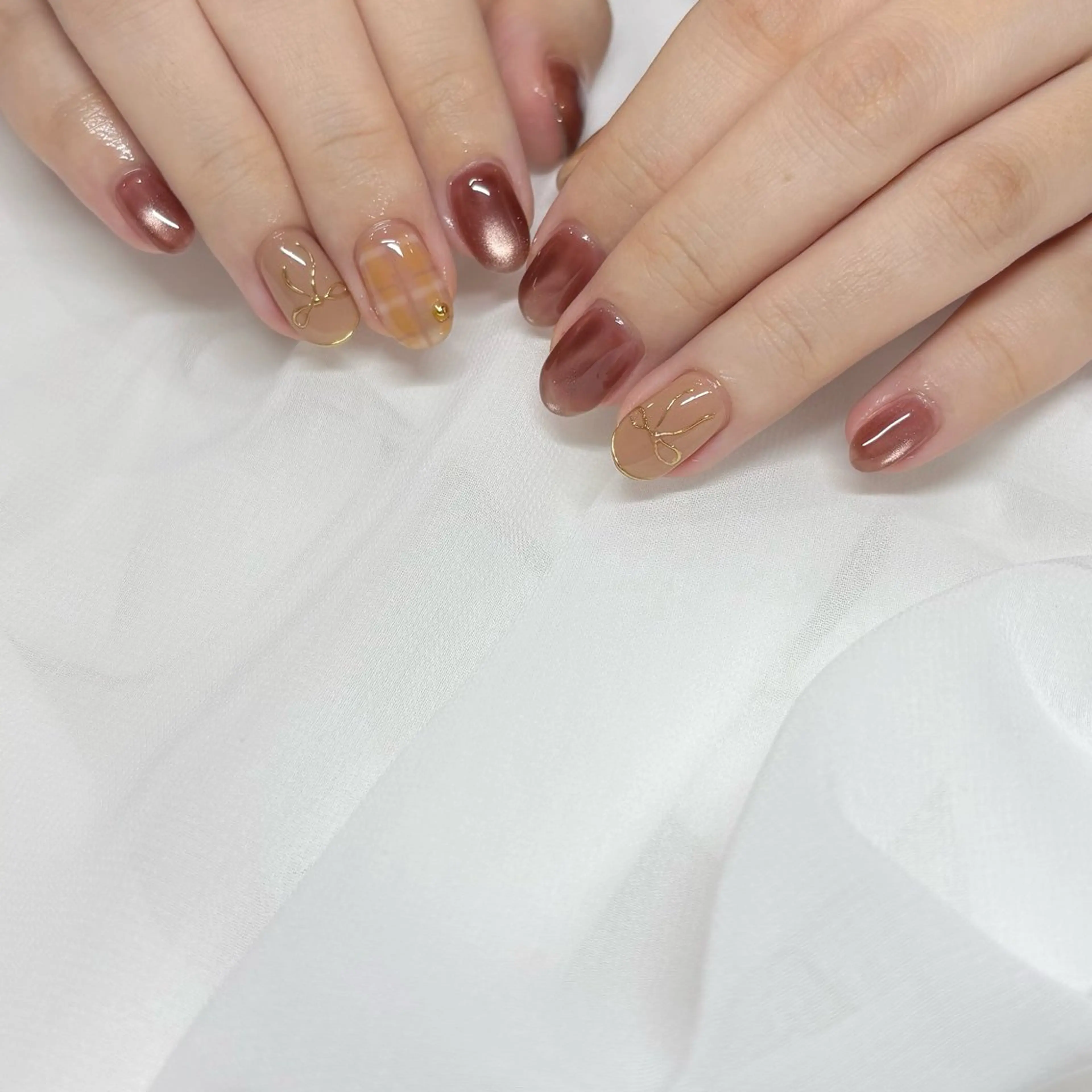 ネイル パラジェルサロン 大人女性が通うサロンのネイルデザイン