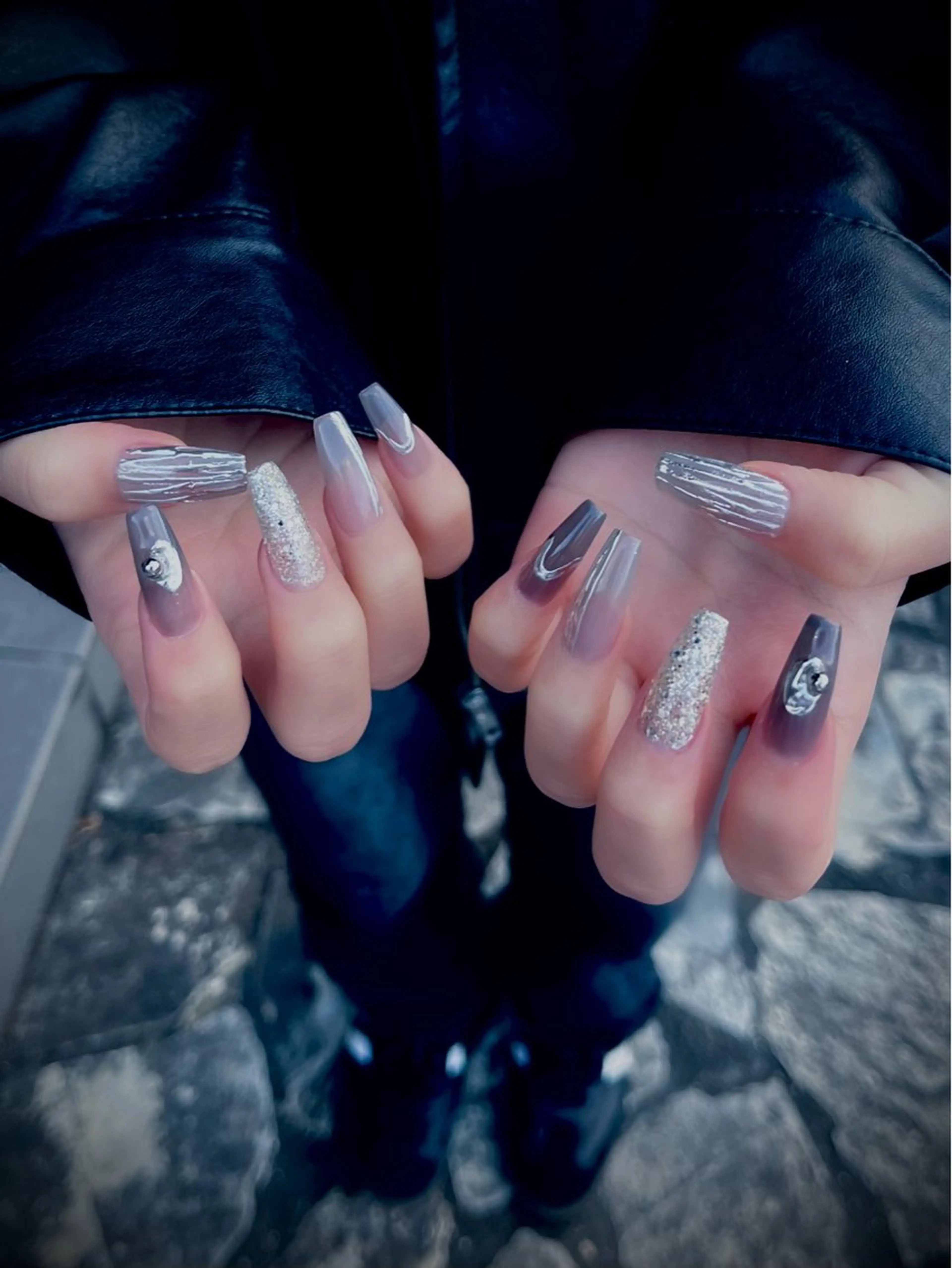 ネイル キラキラネイル マグネットネイル ワンカラーネイル スカルプネイル ワンホンネイル nine.🦋 YUKOのネイルデザイン