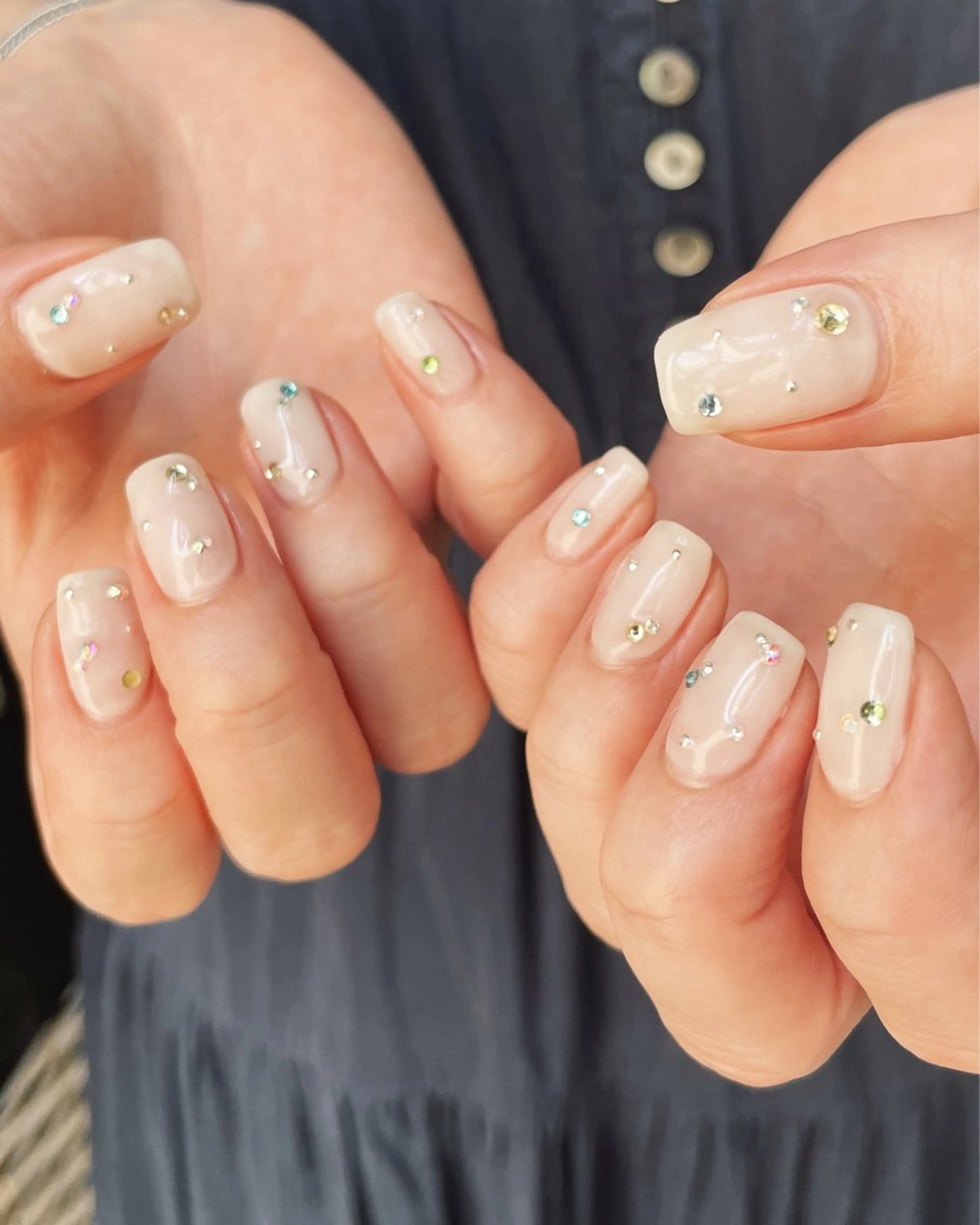 ネイル ストーンネイル ミサキ CHIC NAILのネイルデザイン