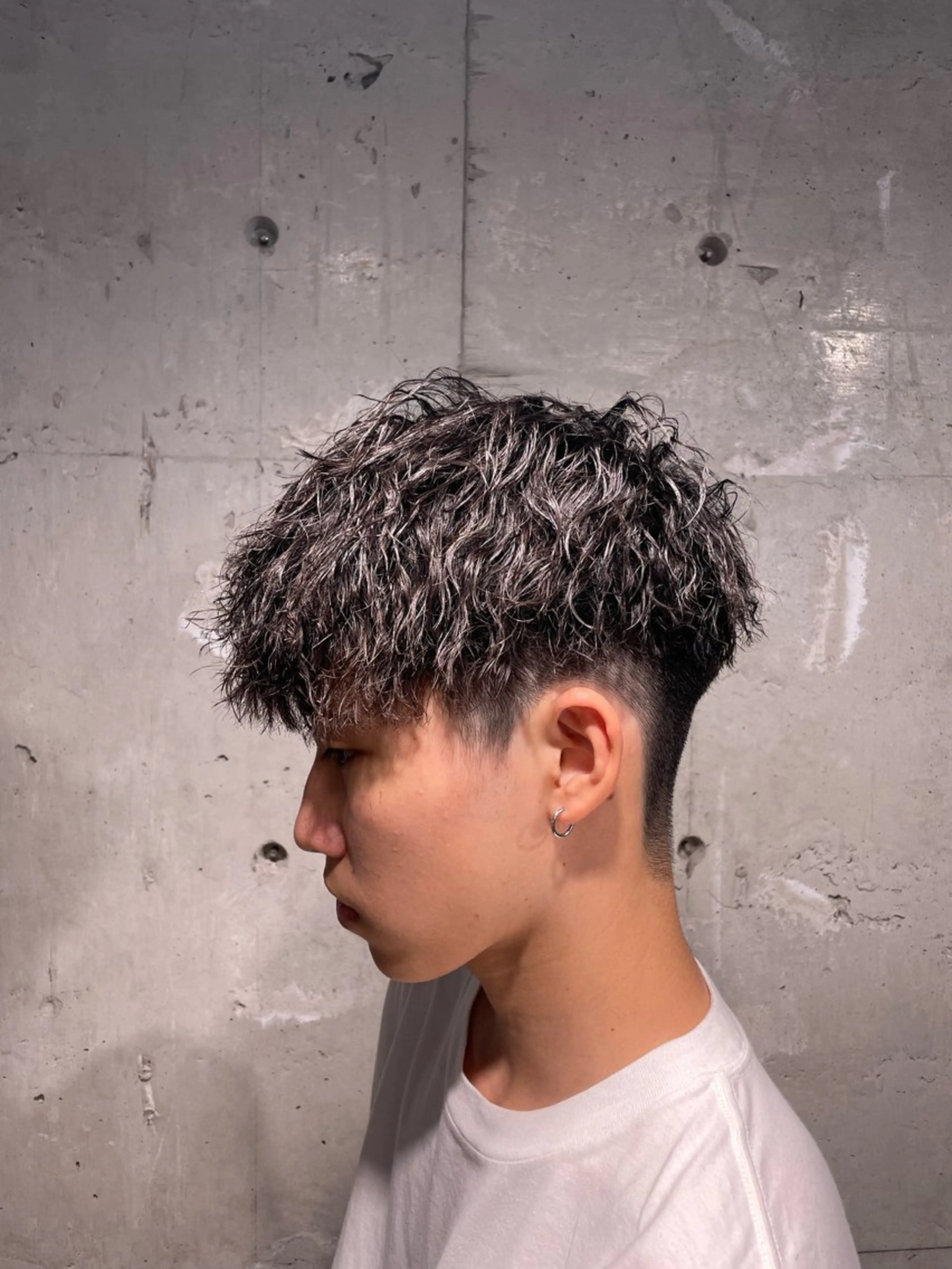 ショート パーマ メンズ ヘアカラー トリートメント ヘアセット 艶髪/透明感🪽 DISCO🪽のヘアスタイル