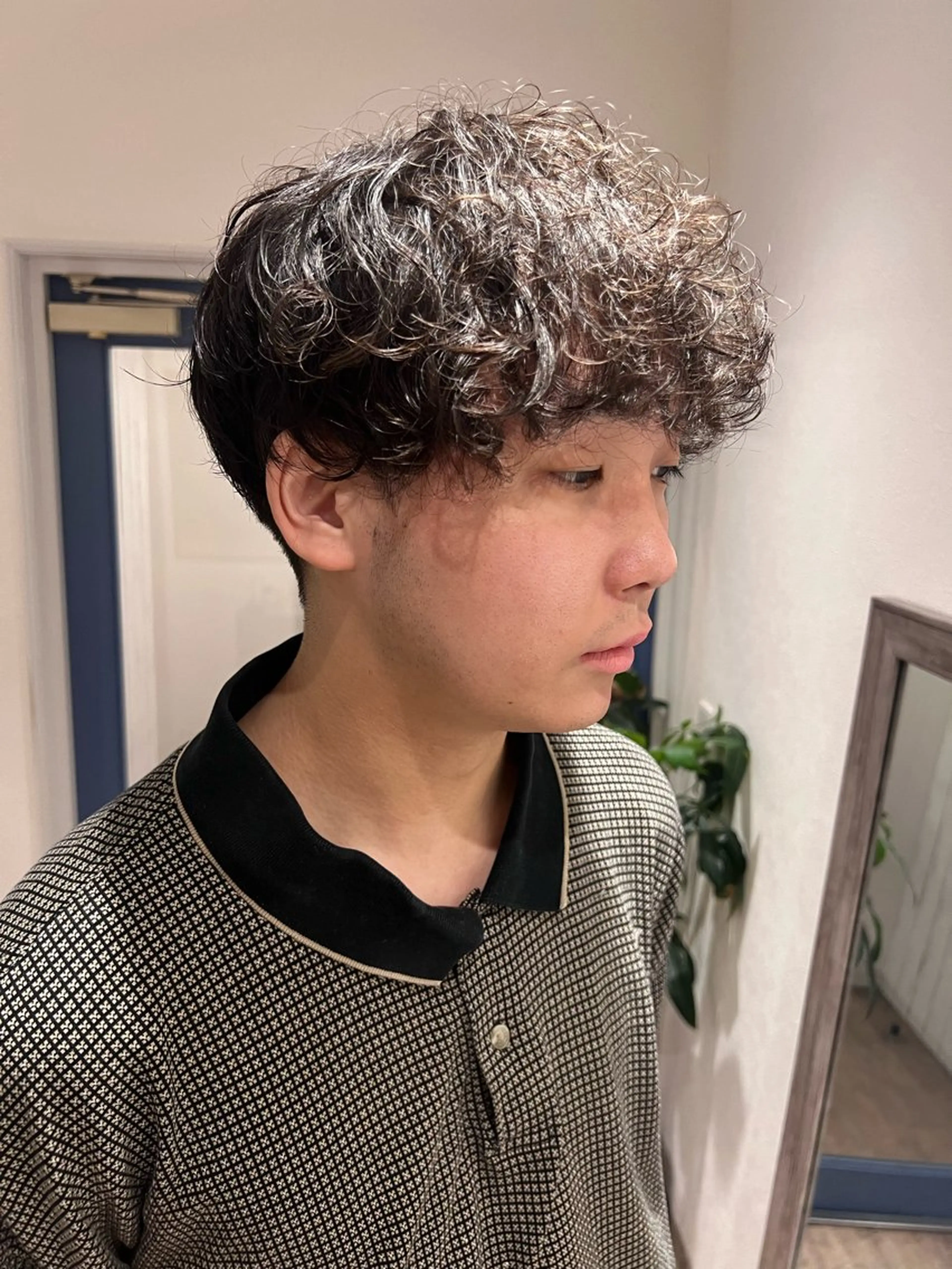 ミディアム パーマ メンズ ミディアムパーマ メンズパーマ カット パーマ ヘッドスパ 💐美しいショート× パーマ💐早坂駆留のヘアスタイル