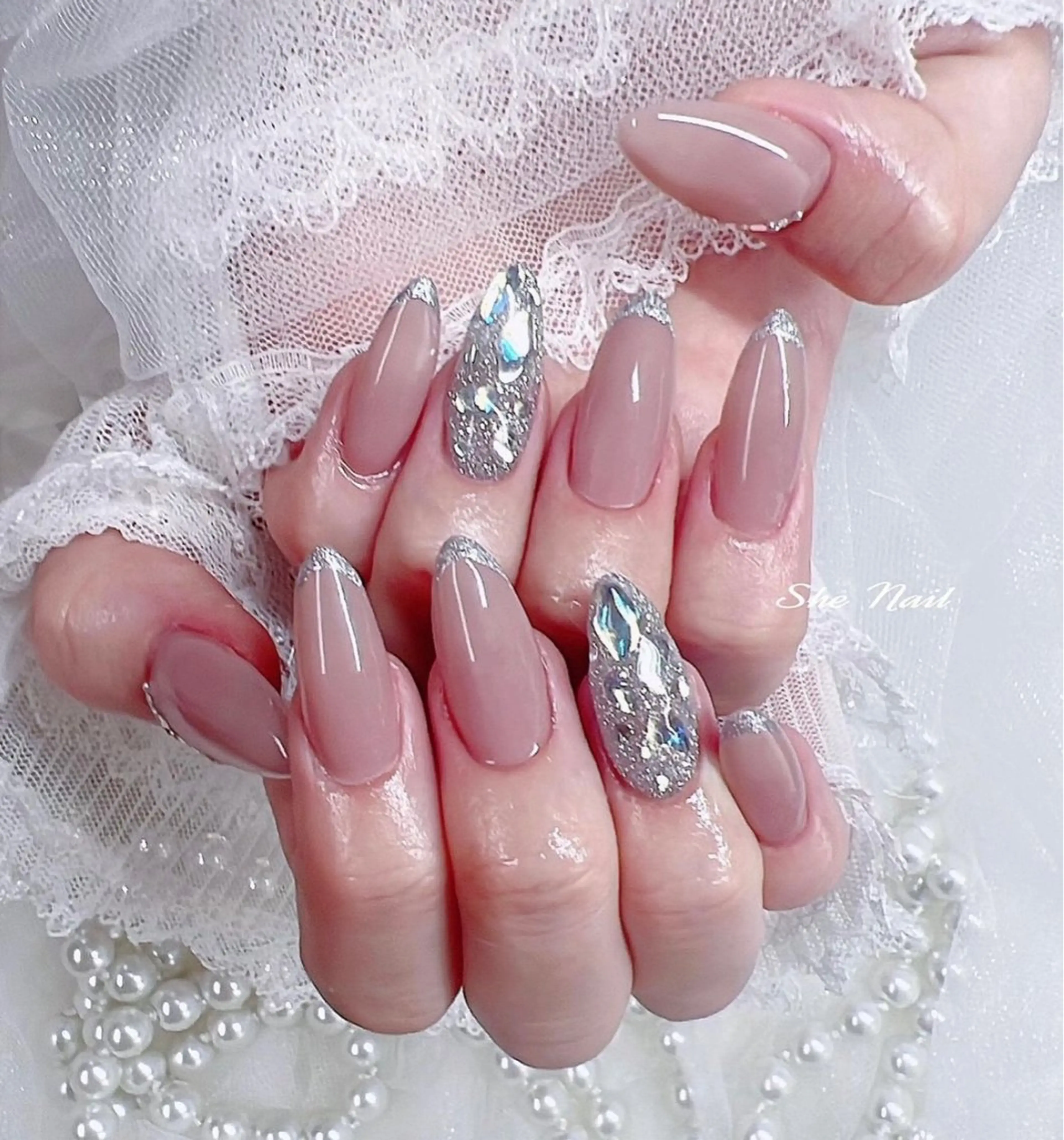 ネイル チークネイル 長さ出し フレンチネイル ガラスフレンチ キラキラネイル ハンドネイル She   Nail所属・ISA_ BELLAのネイルデザイン