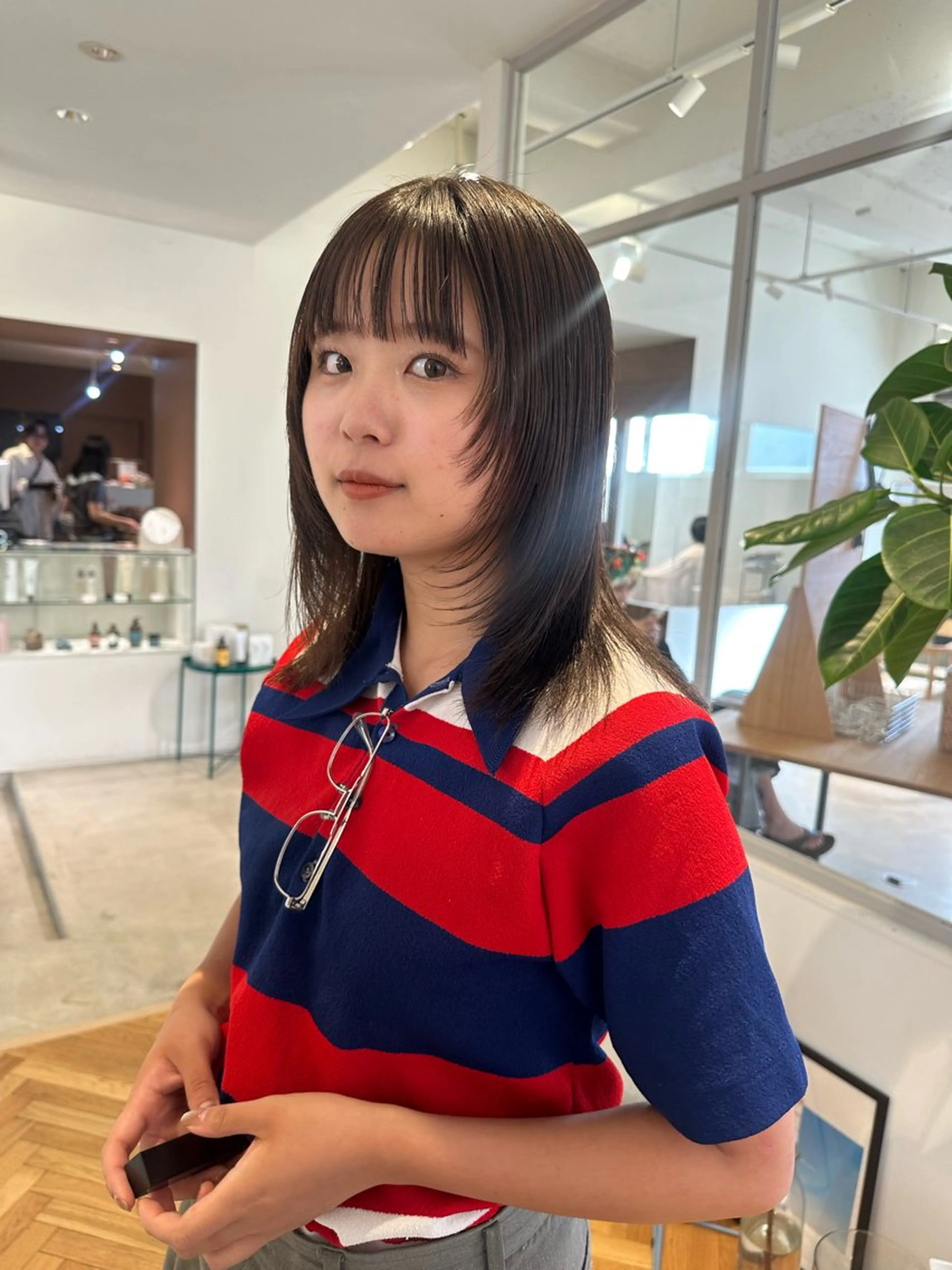 ミディアム 顔まわりレイヤー レイヤーカット hase ／tsunaguのヘアスタイル