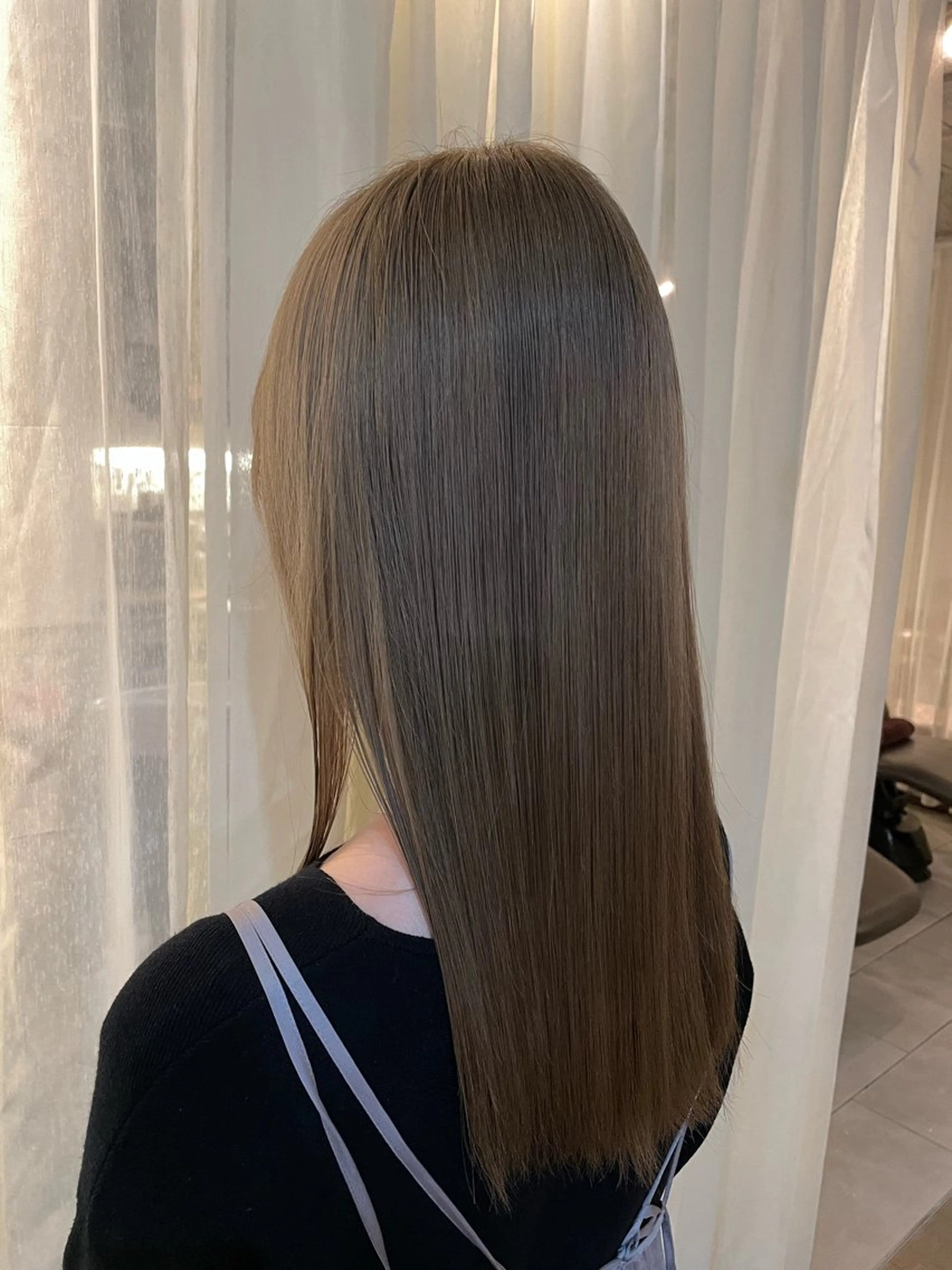 ロング 藤原 百花のヘアスタイル