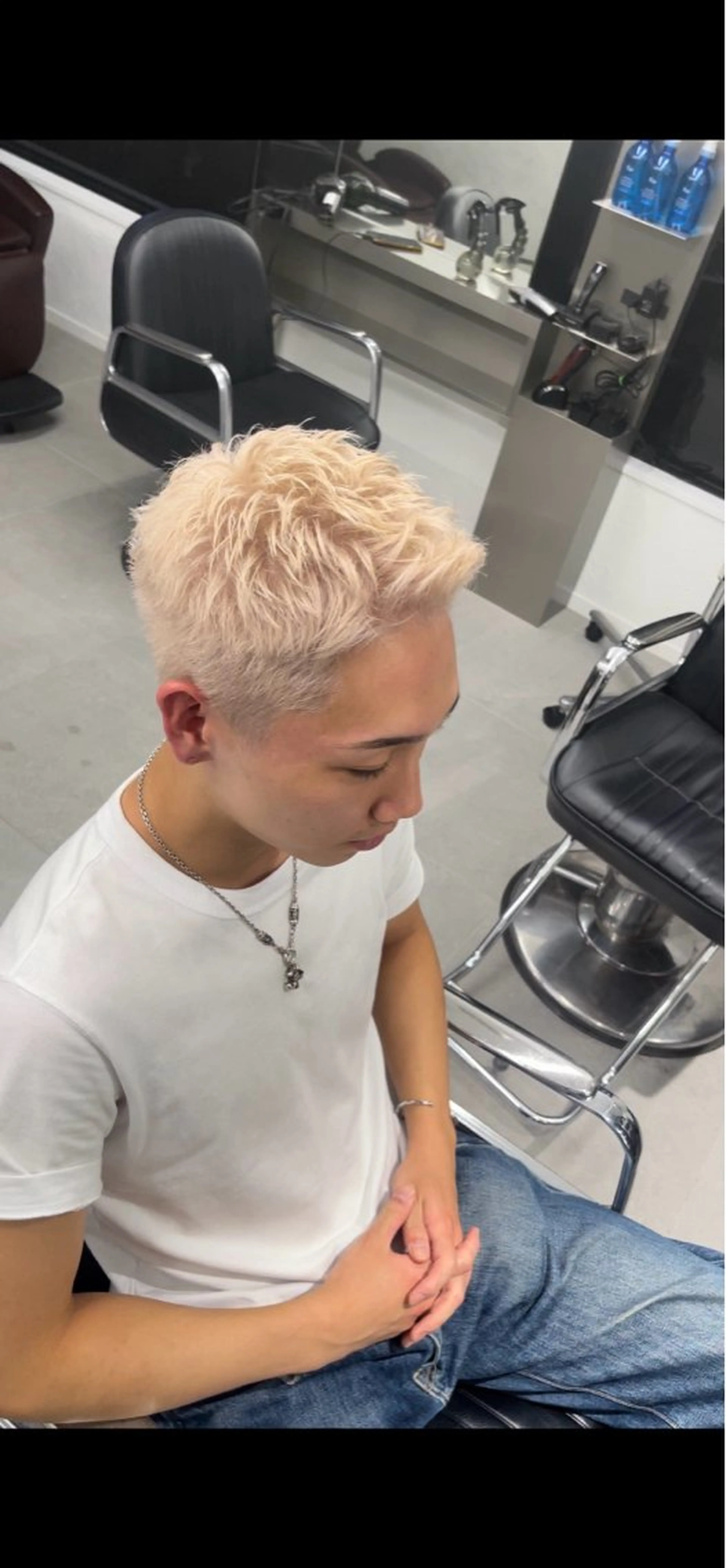 ショート カラー メンズ メンズブリーチ ブリーチ 與那嶺 紘のヘアスタイル