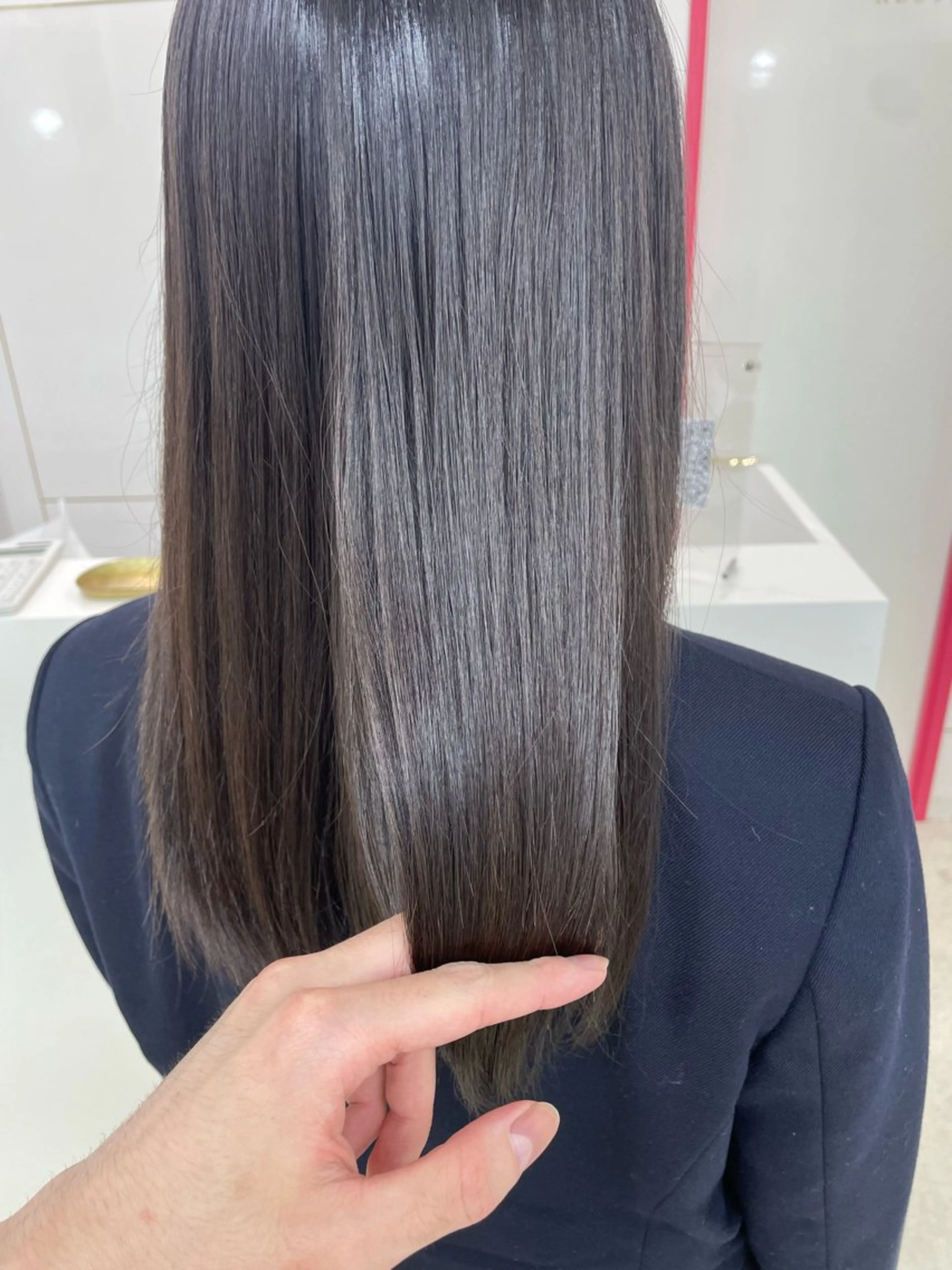 セミロング カラー カット ヘアカラー トリートメント 冨木 雄斗のヘアスタイル