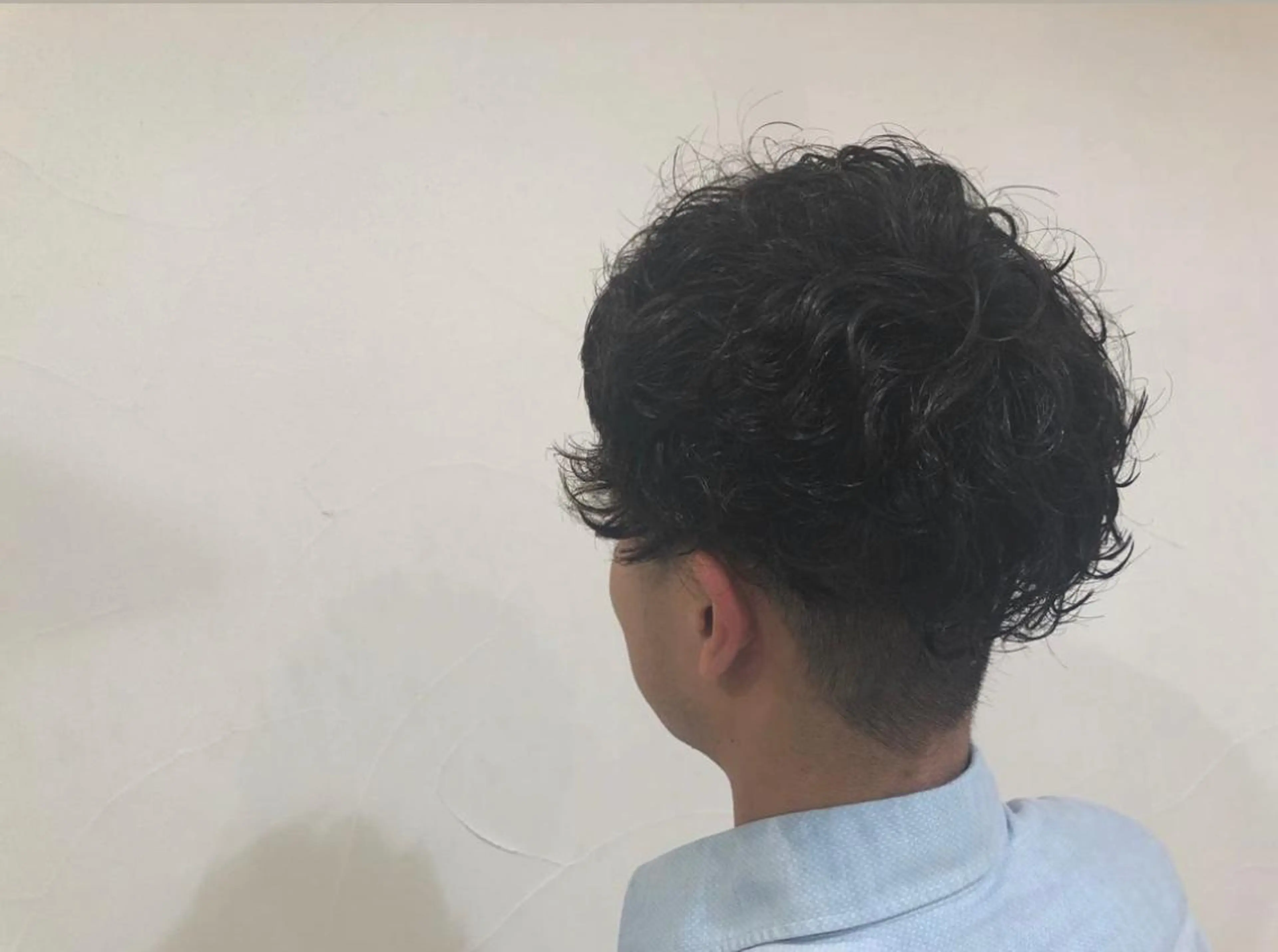 パーマ メンズ 刈り上げ 杉井 恵里のヘアスタイル