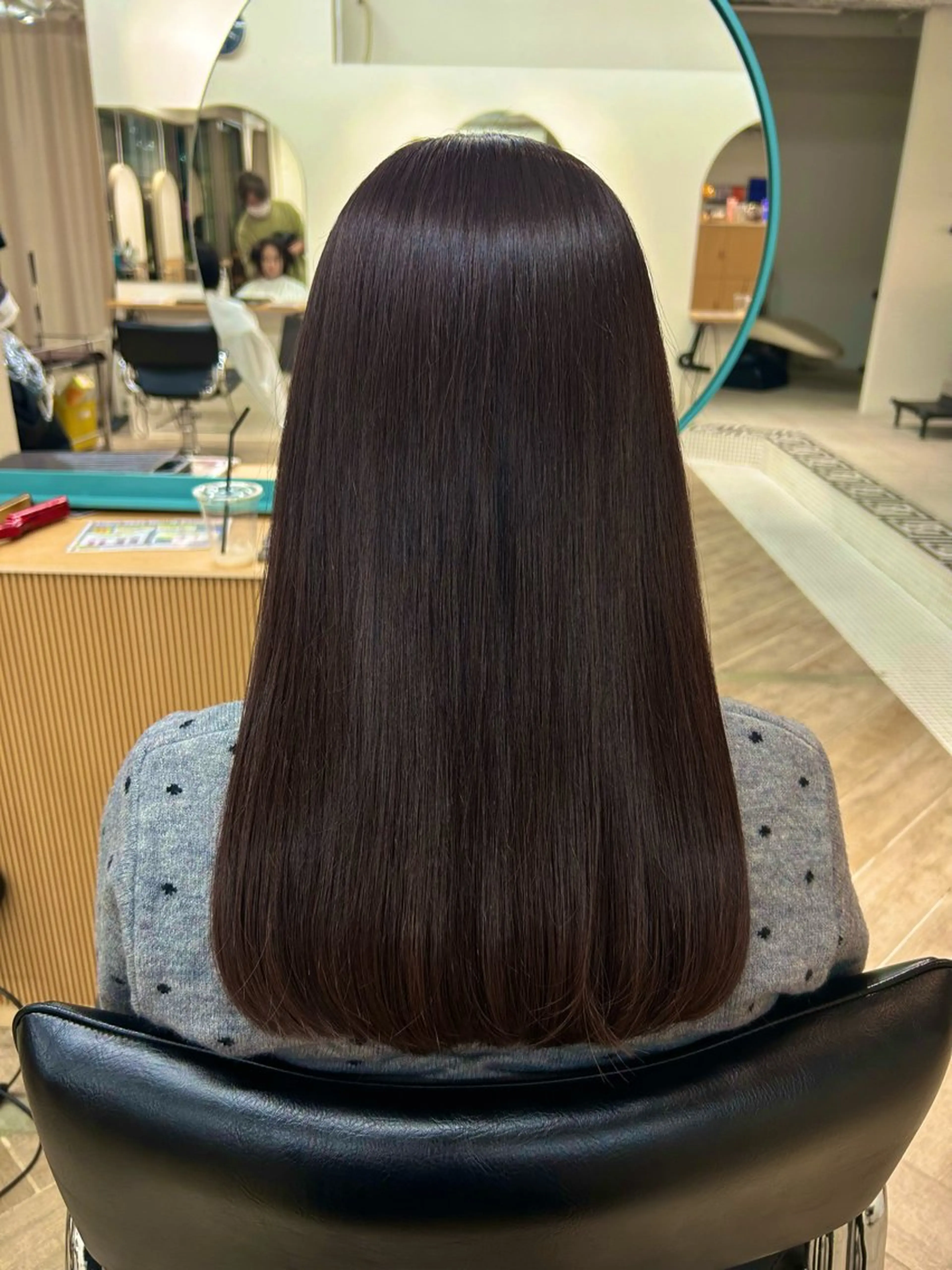 ロング カラー ヘアカラー トリートメント ベージュ/ダブルカラ ー/新潟駅/青柳萌果のヘアスタイル