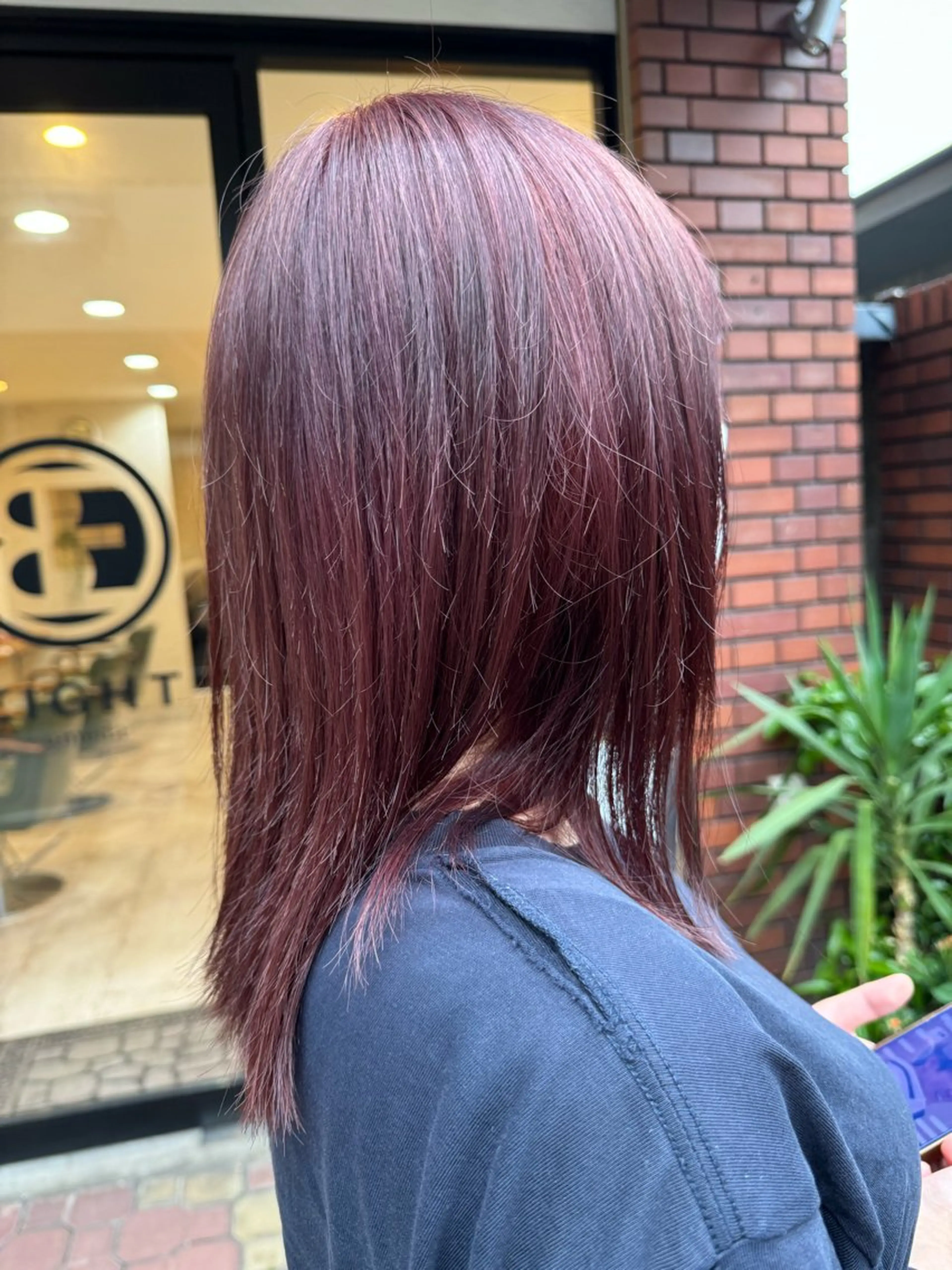 カラー ブリーチ ボルドーカラー イルミナカラー レッドカラー カット ヘアカラー トリートメント エイト ウメダのヘアスタイル