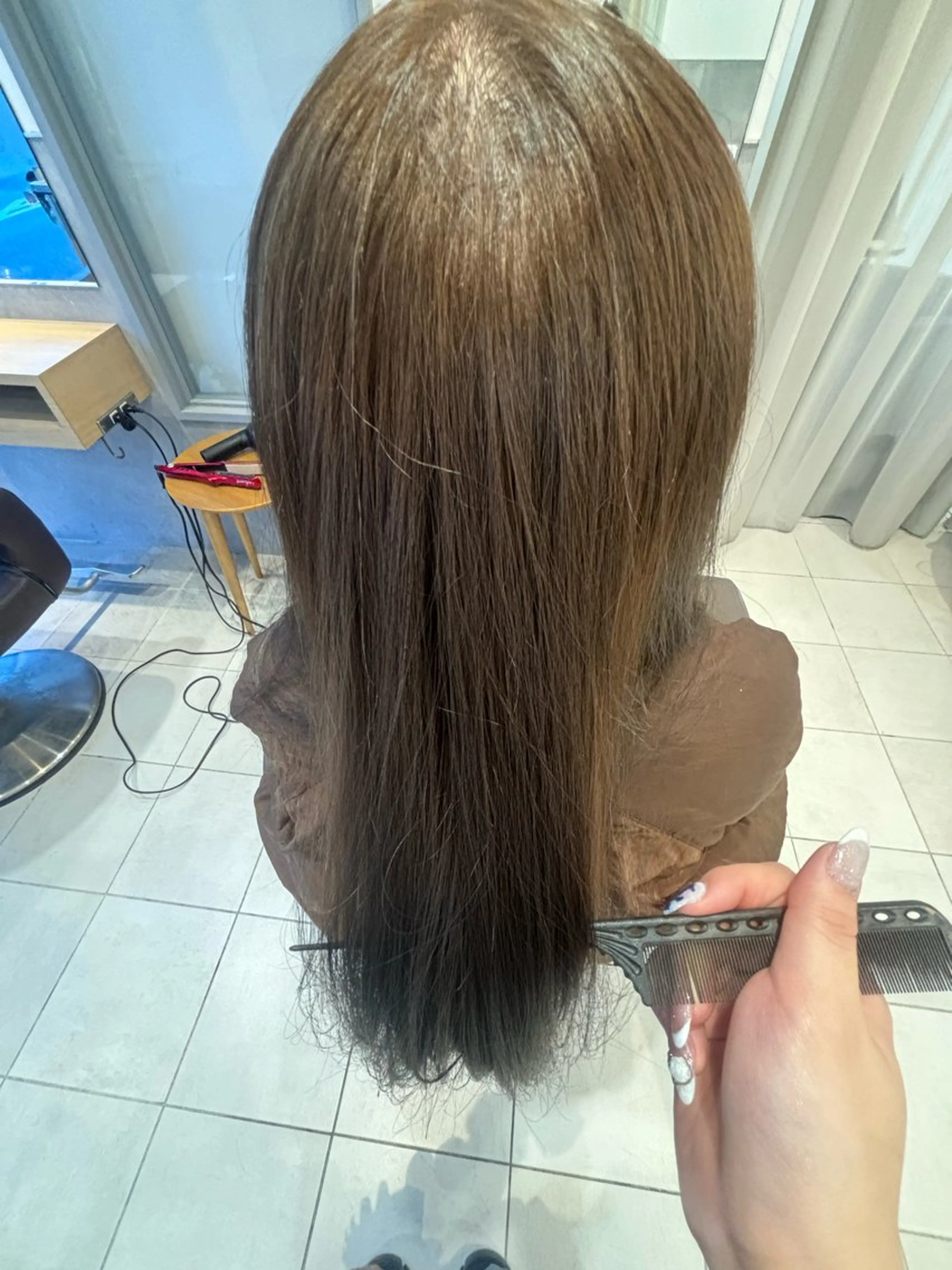 ロング ヘアカラー 淺井 さくらのヘアスタイル