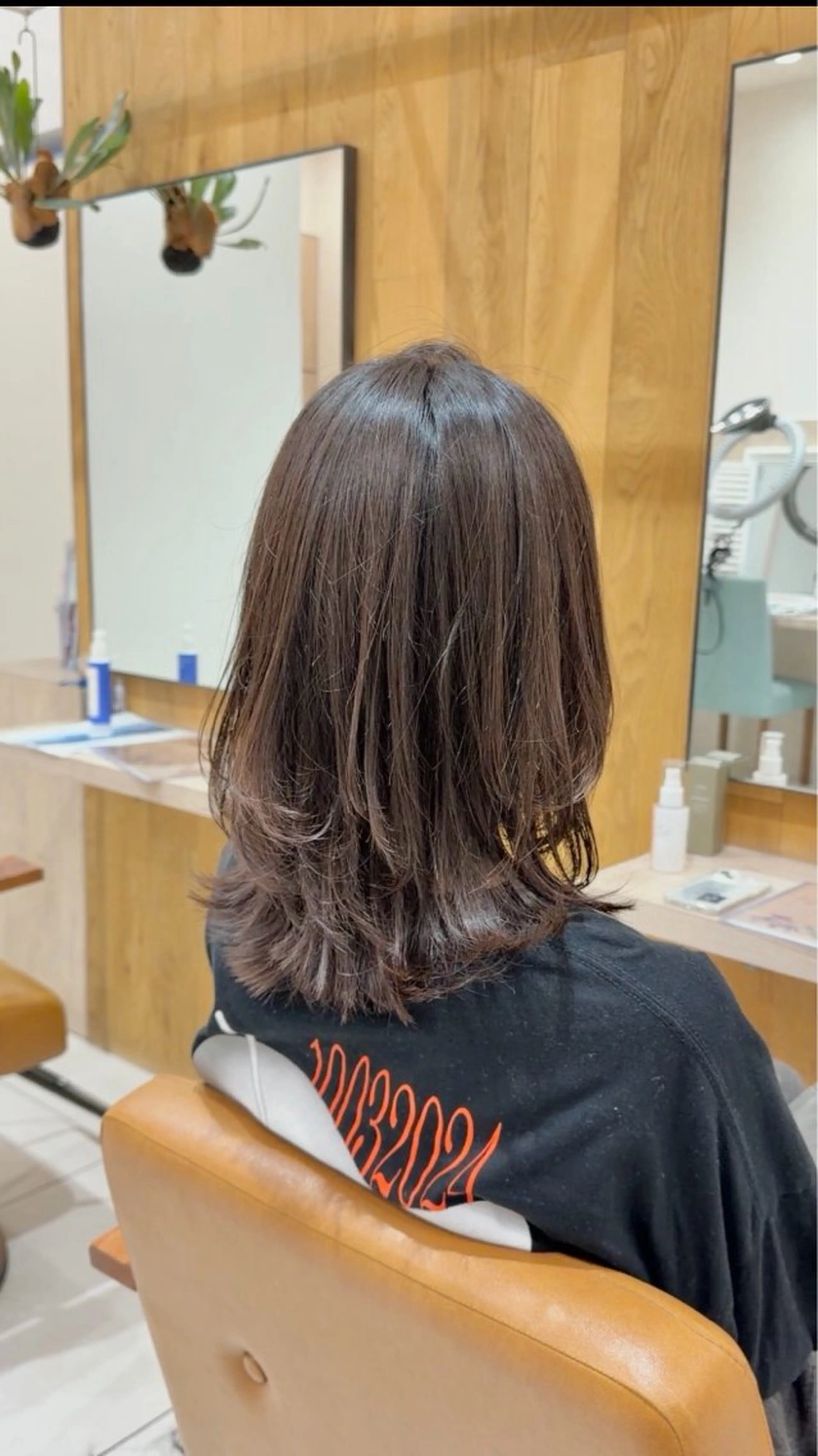 ミディアム ウルフカット カット ヘアカラー トリートメント レディースショート/ パーマ/タケシ🍔のヘアスタイル