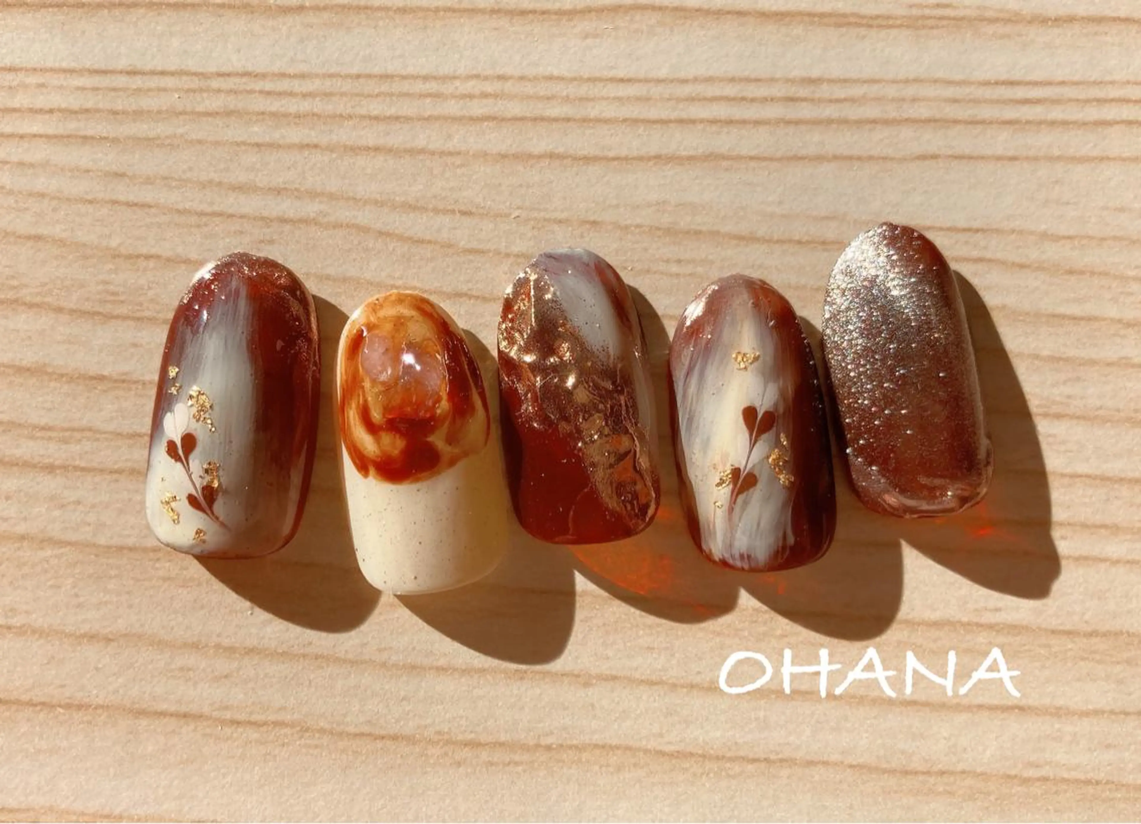 ネイル べっ甲ネイル フットネイル マグネットネイル ミラーネイル ニュアンスネイル nailroom  OHANA所属・nailroom OHANA🌴のネイルデザイン