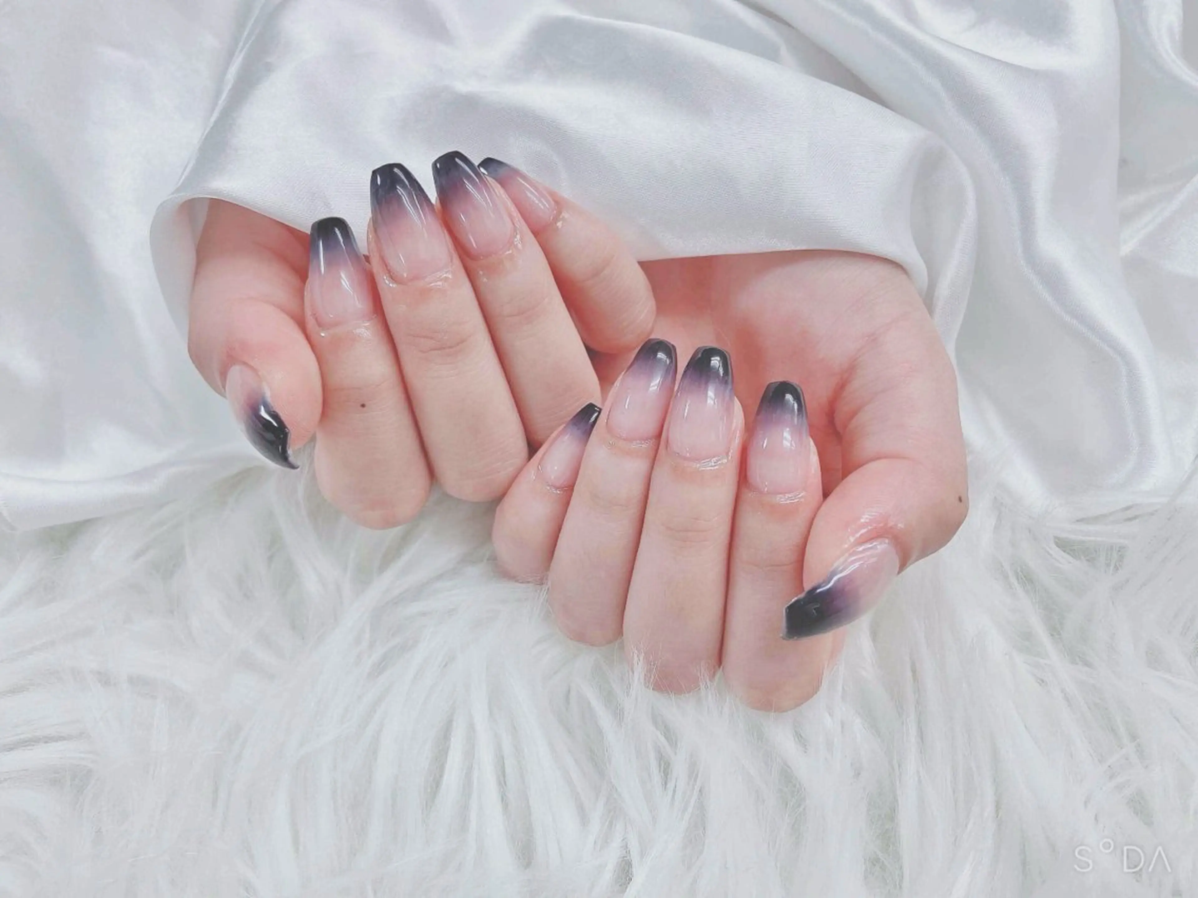 ネイル フットネイル ジェルネイル 韓国ネイル マグネットネイル 持ち込み Akiko ネイルサロン所属・AKIKO ネイルサロンのネイルデザイン