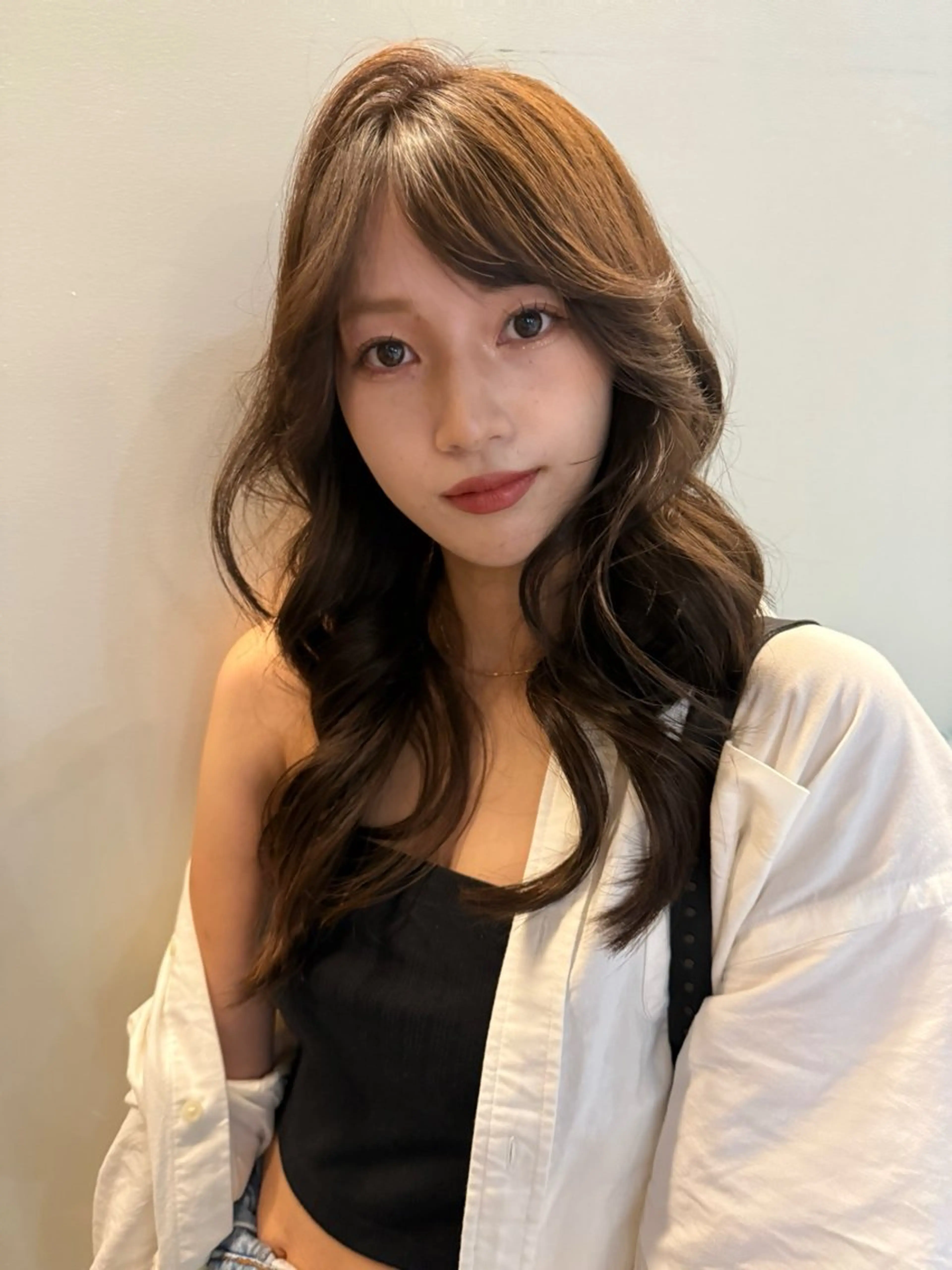 ミディアム くびれヘア 顔まわりレイヤー 韓国風ヘア くびれレイヤー レイヤーカット カット ヘアカラー レイヤーカット\ウル フ　chinatsuのヘアスタイル