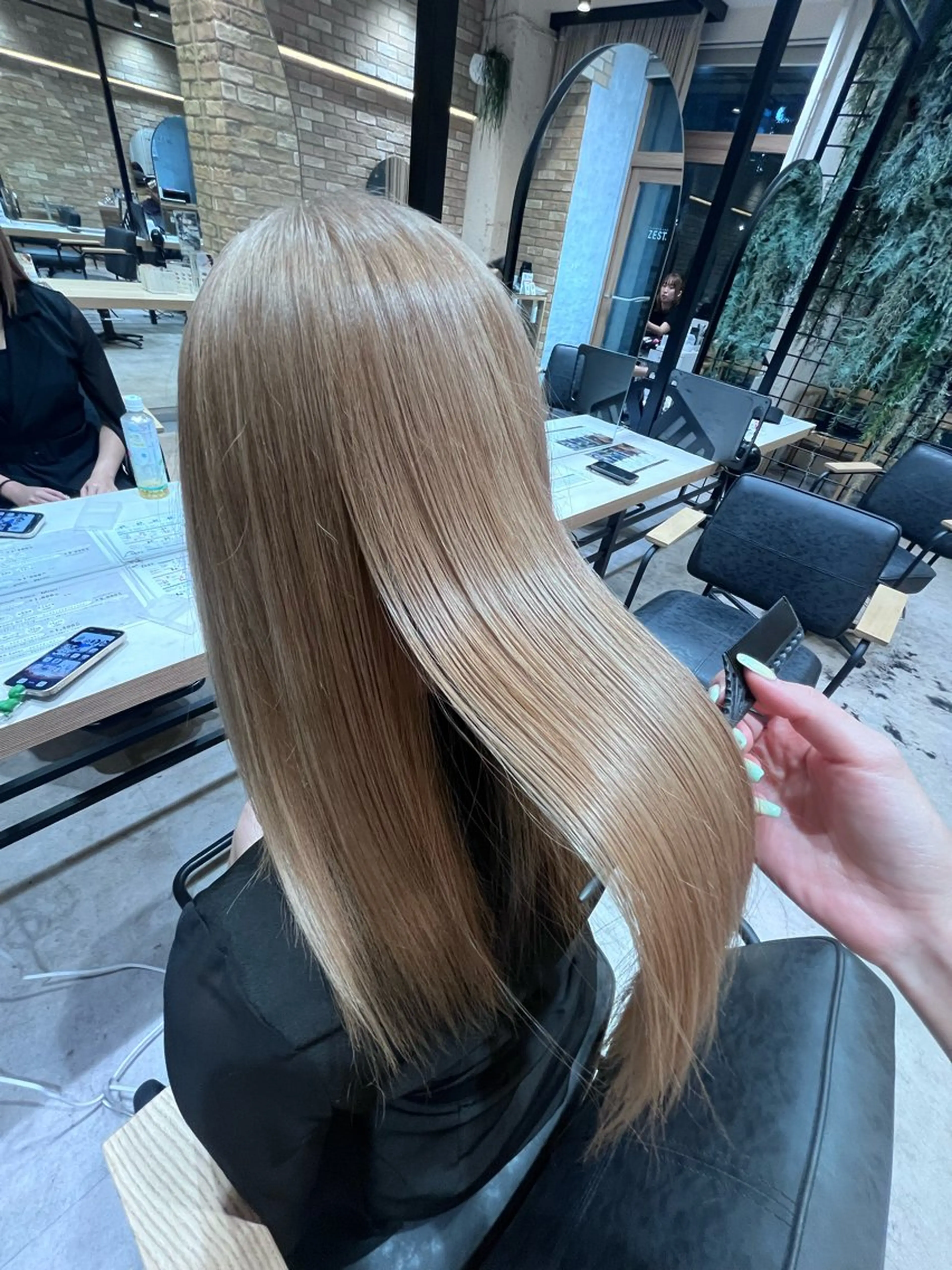 セミロング カラー ヘアカラー トリートメント 🩶レイナ🩶 color/nailのヘアスタイル