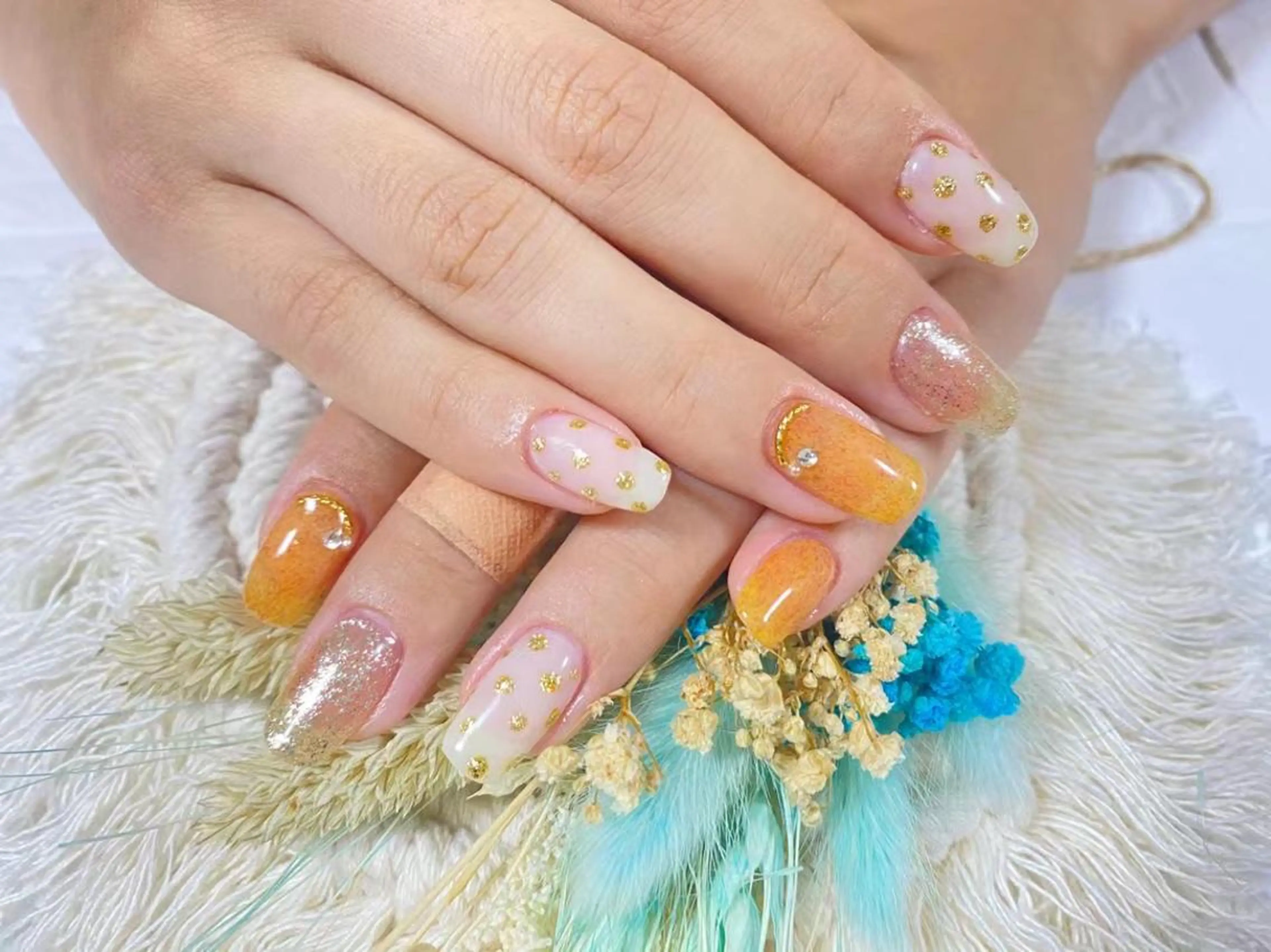 ショート カラー ネイル Lea NAILsalon所属・Le’a NailSalonのネイルデザイン