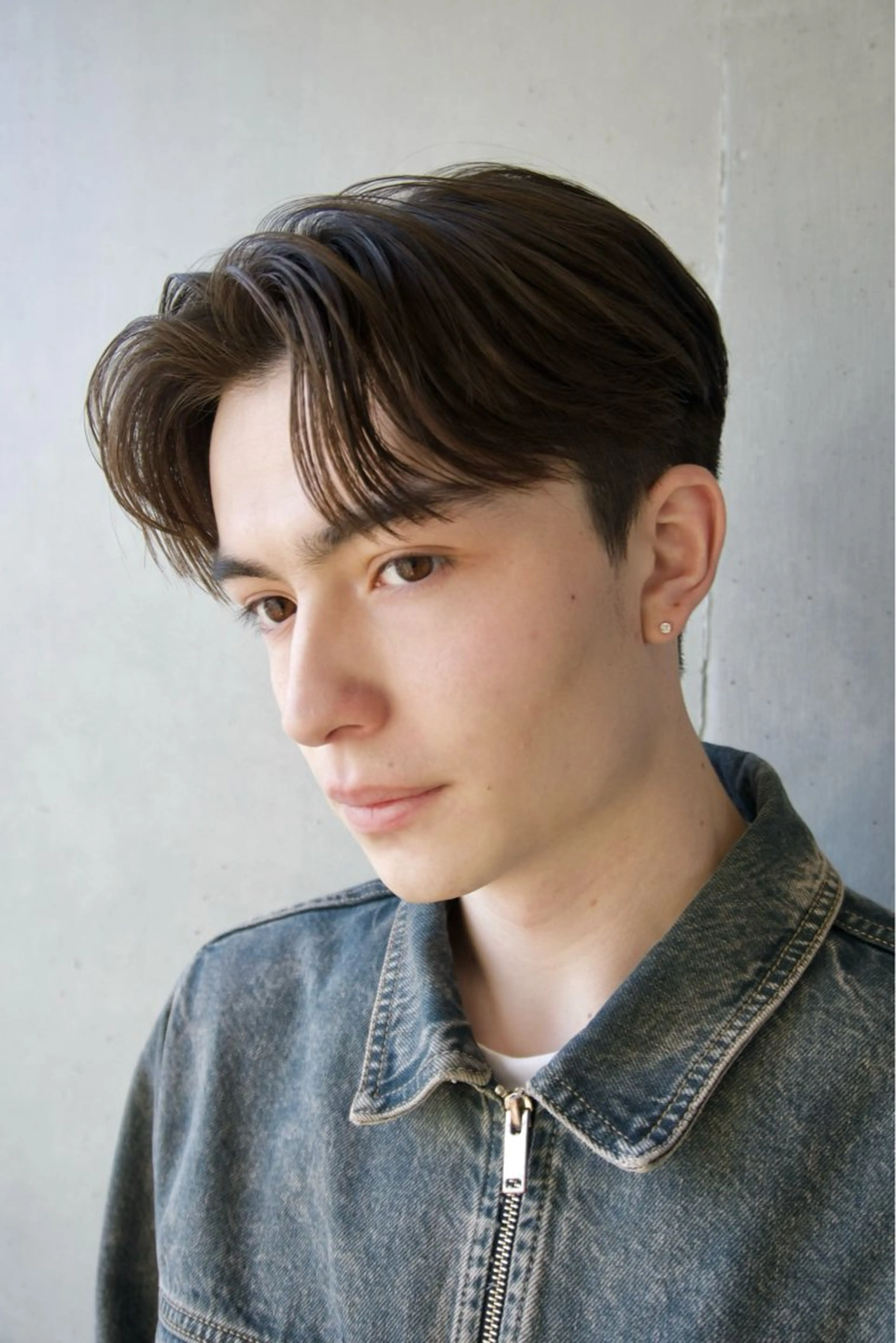 【men’s 人気クーポン🌿】骨格補正カット＋顔まわり毛流れパーマ　根元立ち上げの写真