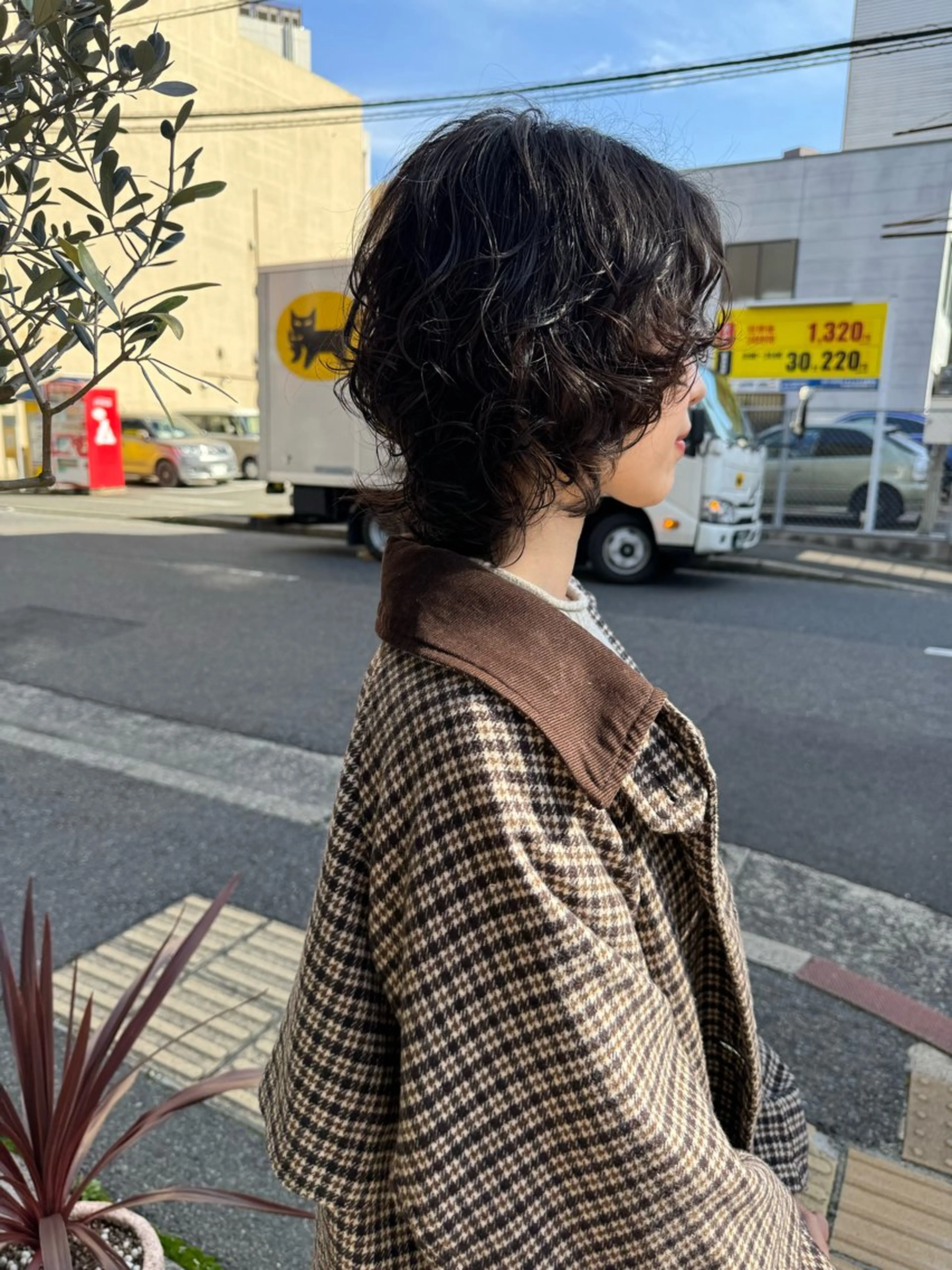 ミディアム ミディアムパーマ カット パーマ トリートメント (h)wim ウィムのヘアスタイル