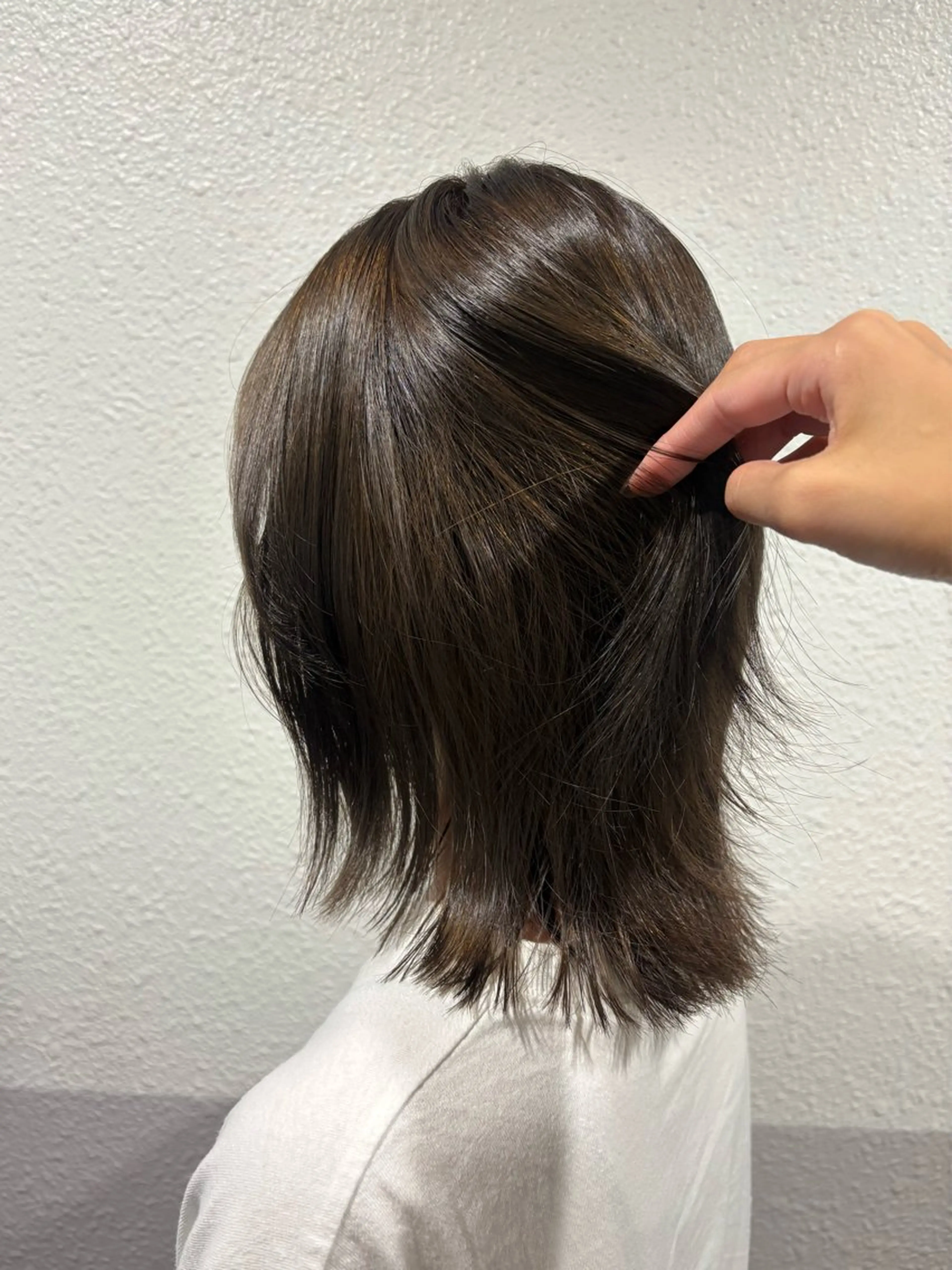 ミディアム カラー グレージュ オリーブグレージュ オリーブグレー ヘアカラー 艶ハイトーン/ 輝保🤍✨のヘアスタイル