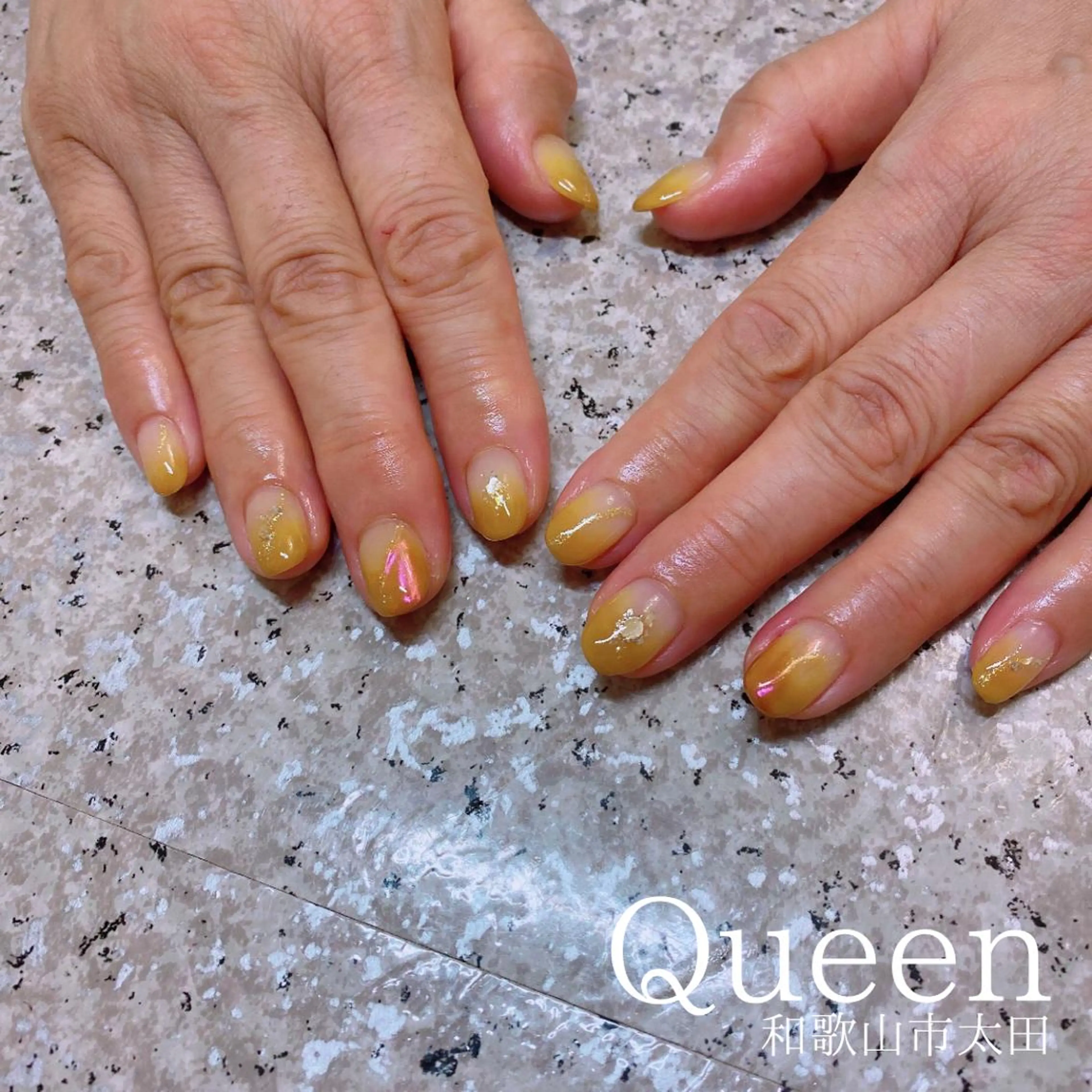ネイル ゴールド グラデーション ラメ(グリッター) ピンク 菊地 千奈のエステ・リラクイメージ