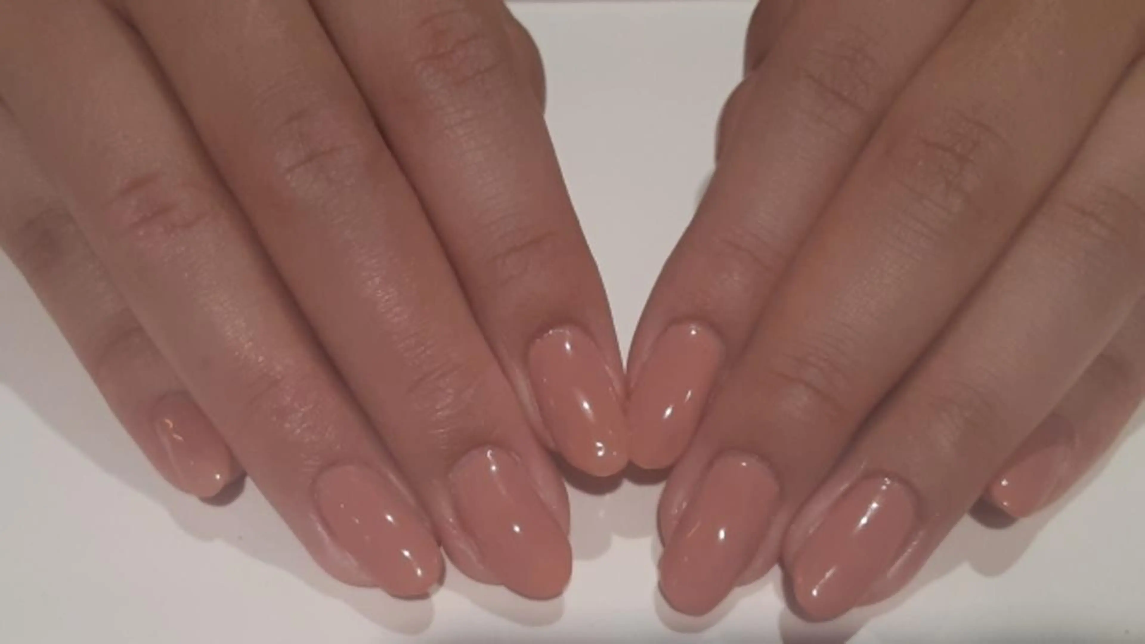 ネイル ワンカラーネイル 永島 さとみのマツエク・マツパデザイン