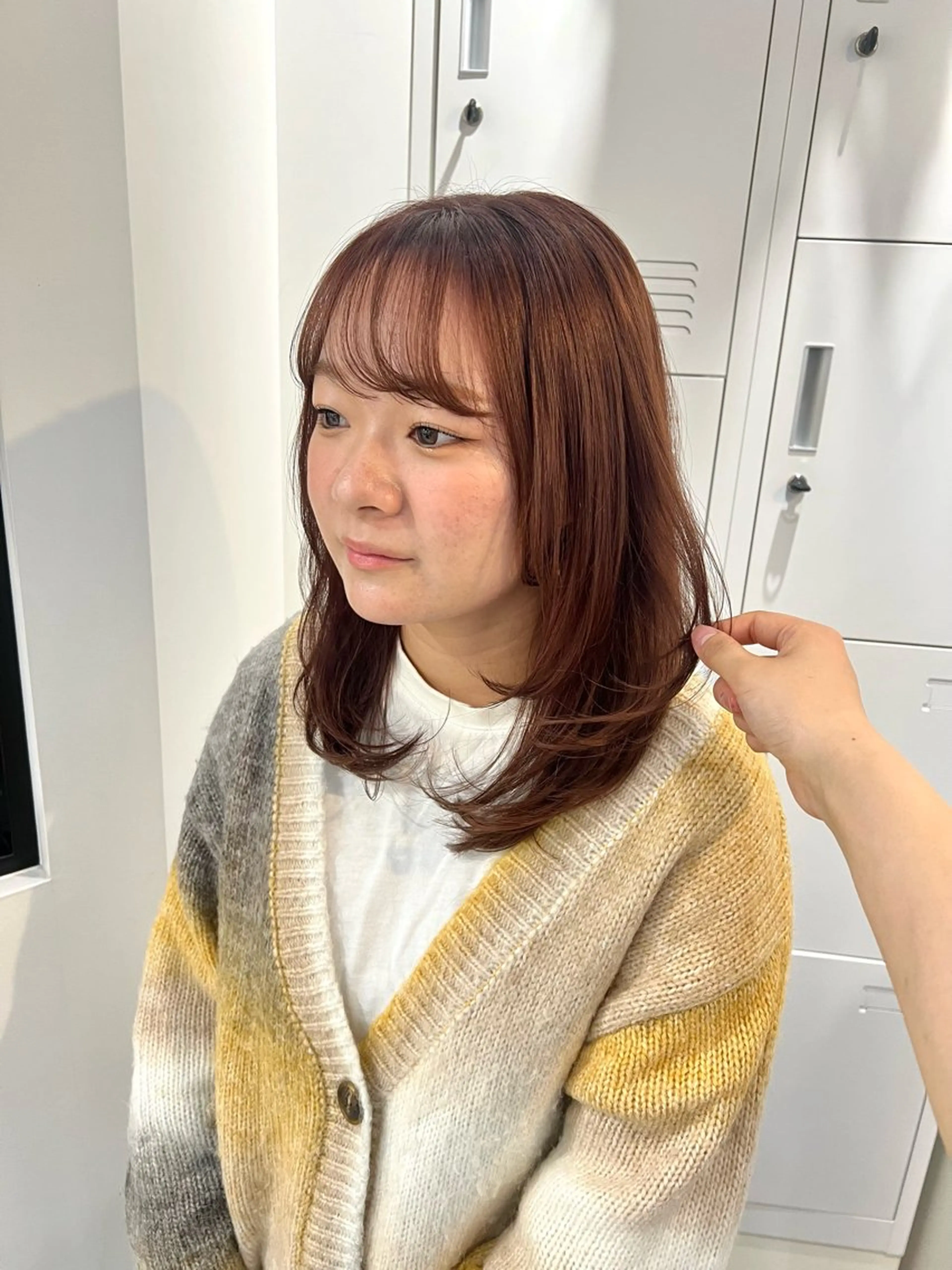 セミロング カラー 顔周りカット カット ヘアカラー トリートメント 黒阪 なみのヘアスタイル