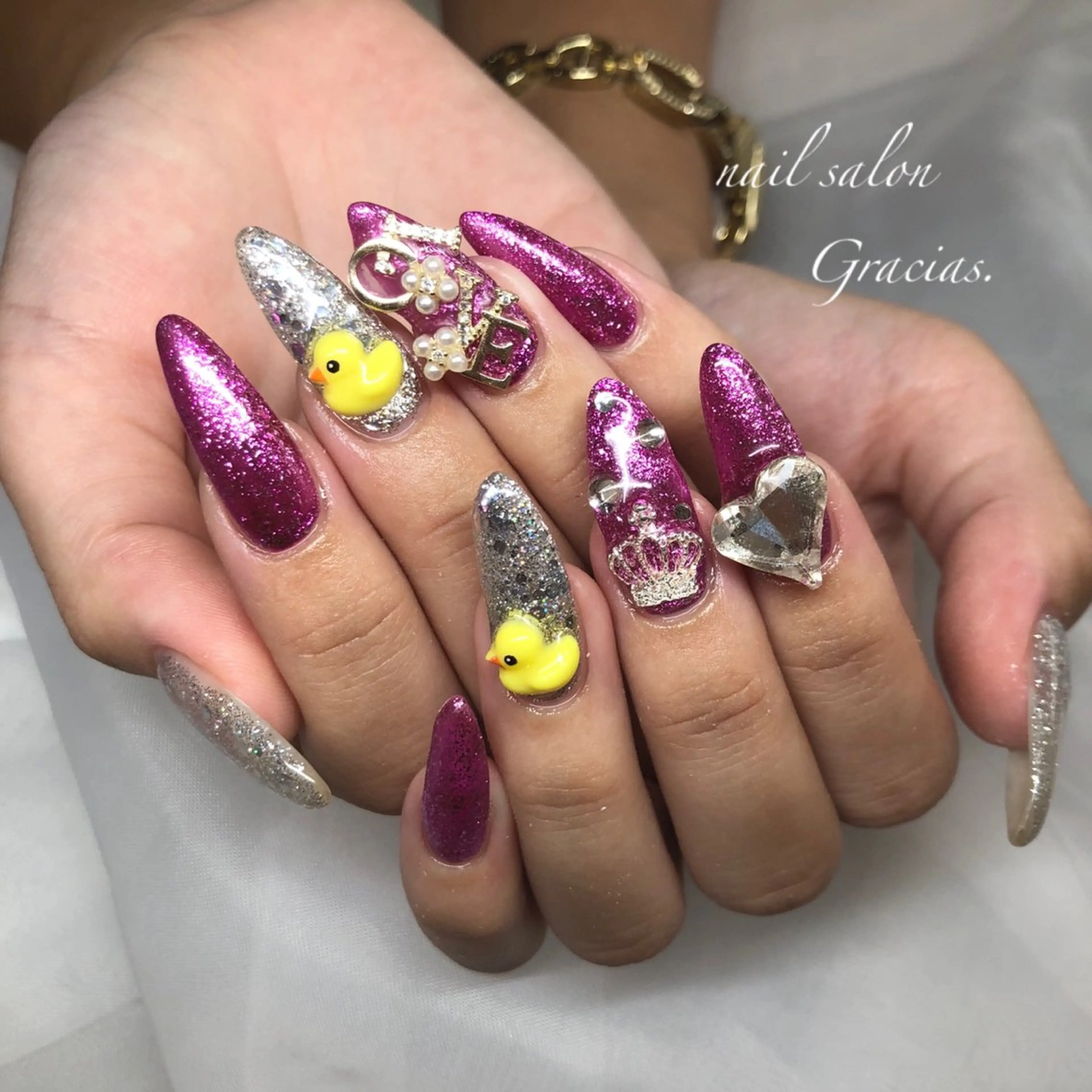 ネイル Gracias. rieのネイルデザイン