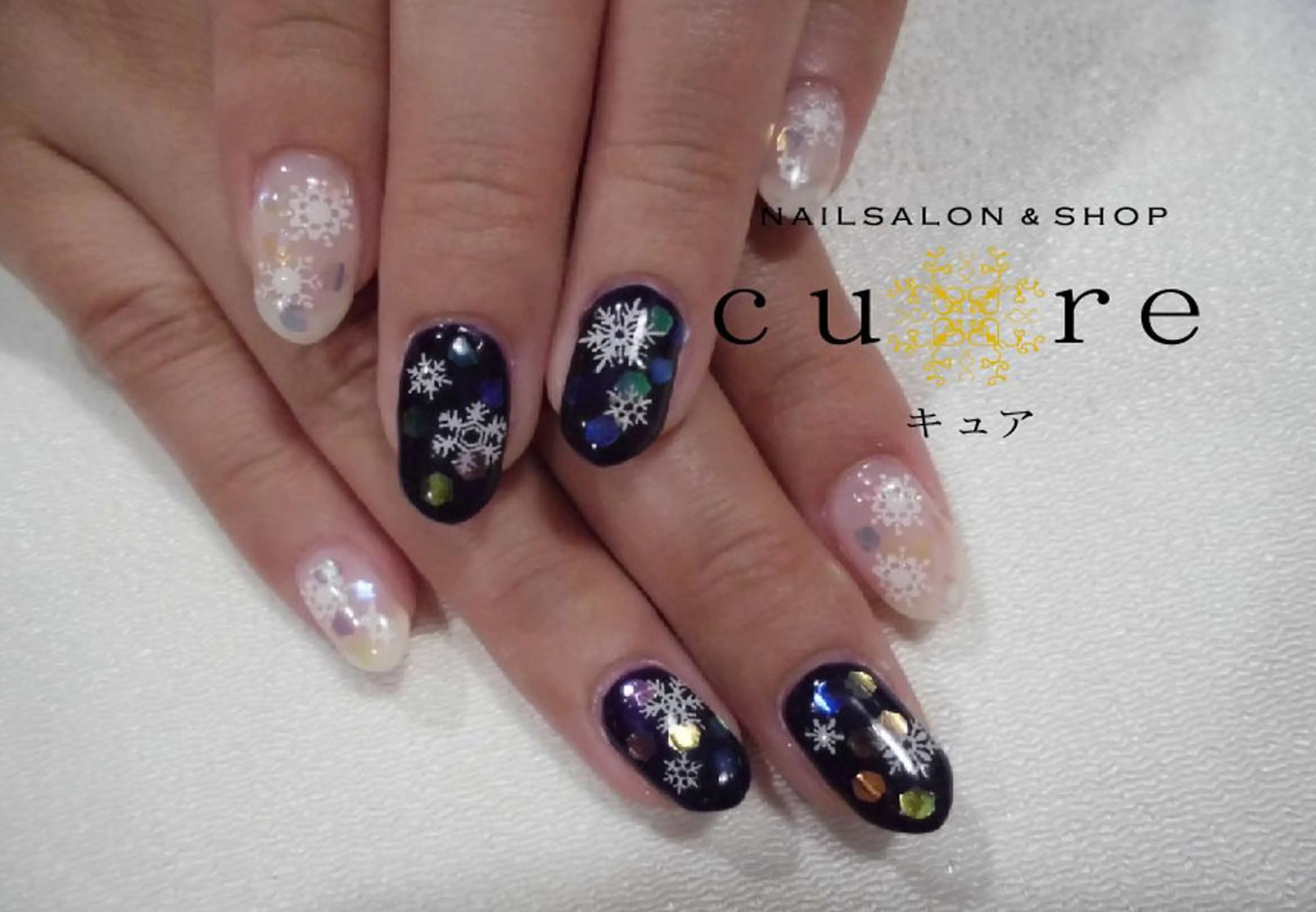 ミディアム ネイル ハンドネイル ネイルサロン Cureのネイルデザイン