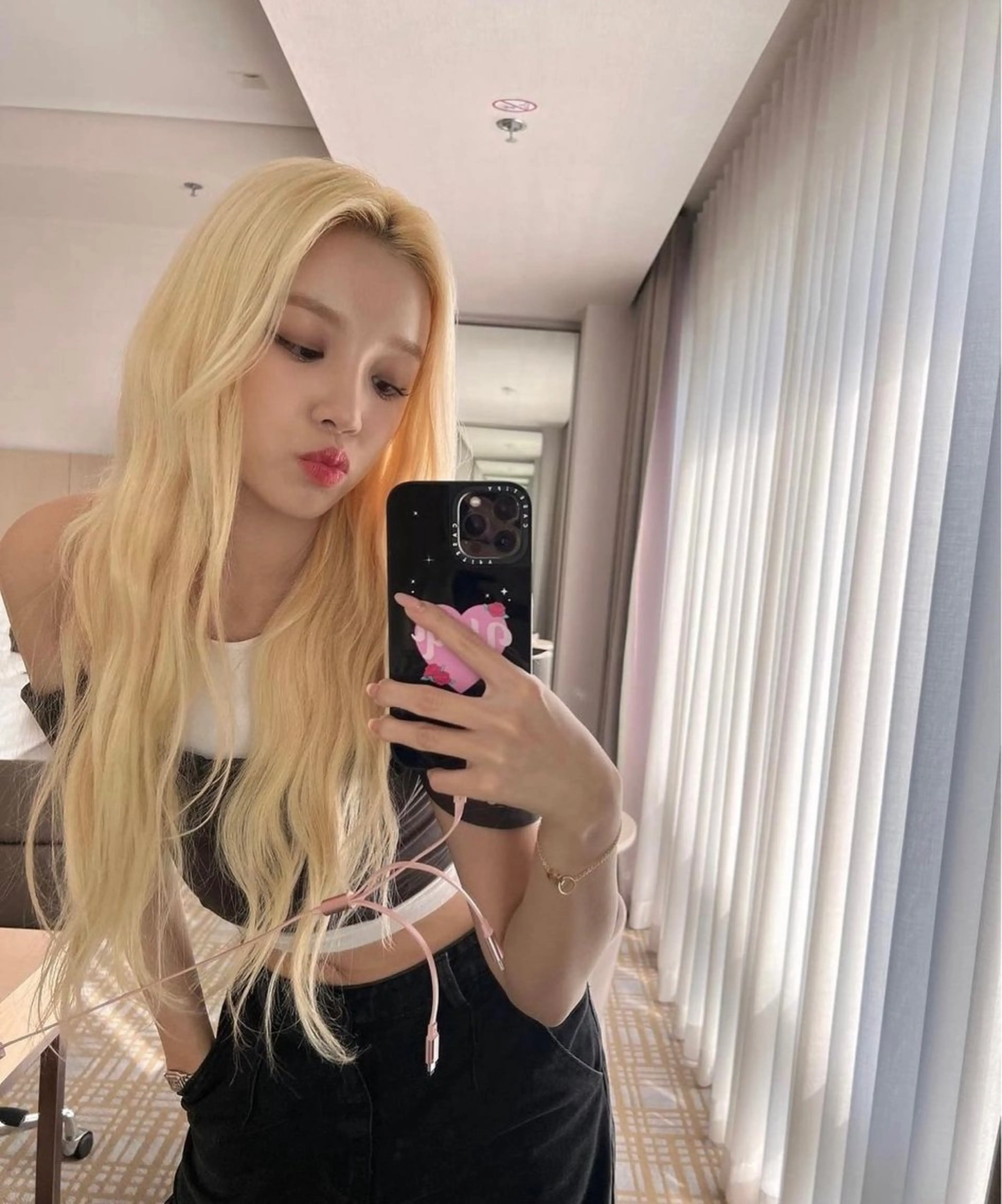 ロング ヘアカラー エクステ Ria OSAKA　梅田所属・マリカ🦋韓国 ハイトーン/エクステのヘアスタイル