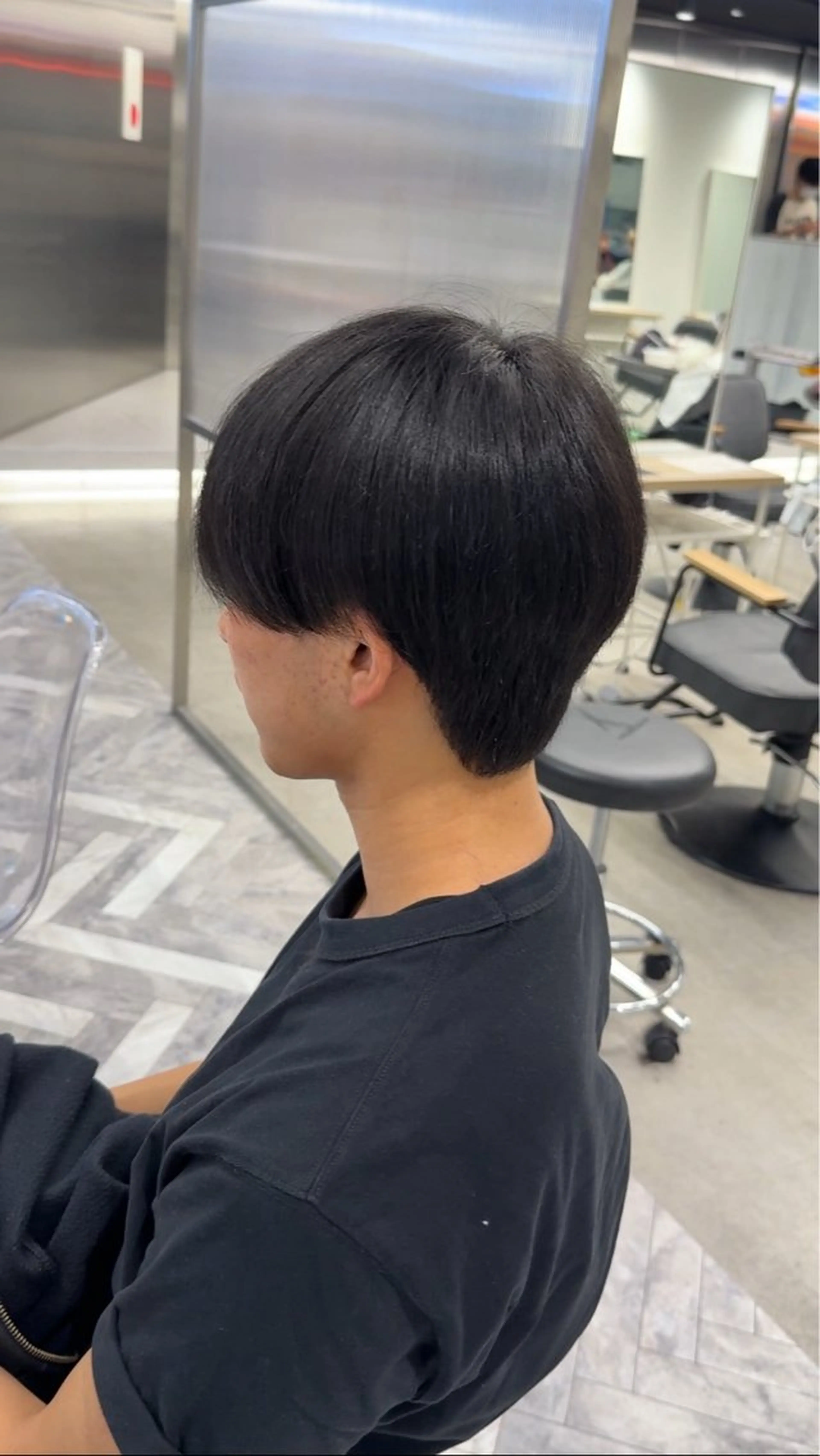 メンズ メンズブリーチ メンズハイトーン メンズインナーカラー メンズ韓国風 酸性ストレート カット 酸性ストレート /ハイトーン/つばさのヘアスタイル