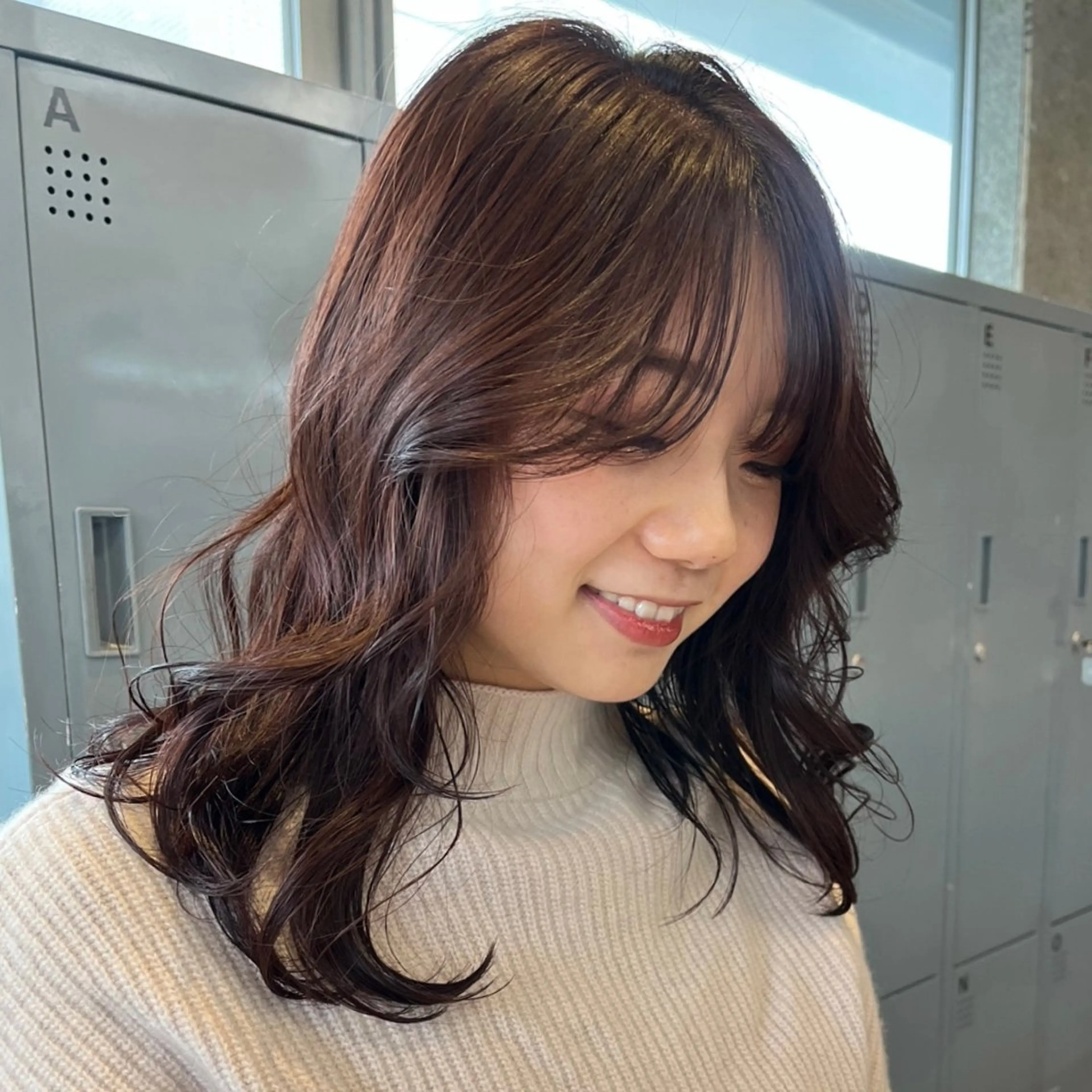 ロング カラー ヘアアレンジ ボルドーカラー ヘアカラー トリートメント ヘアセット ボブハイトーン🦖 デザインMAMIのヘアスタイル