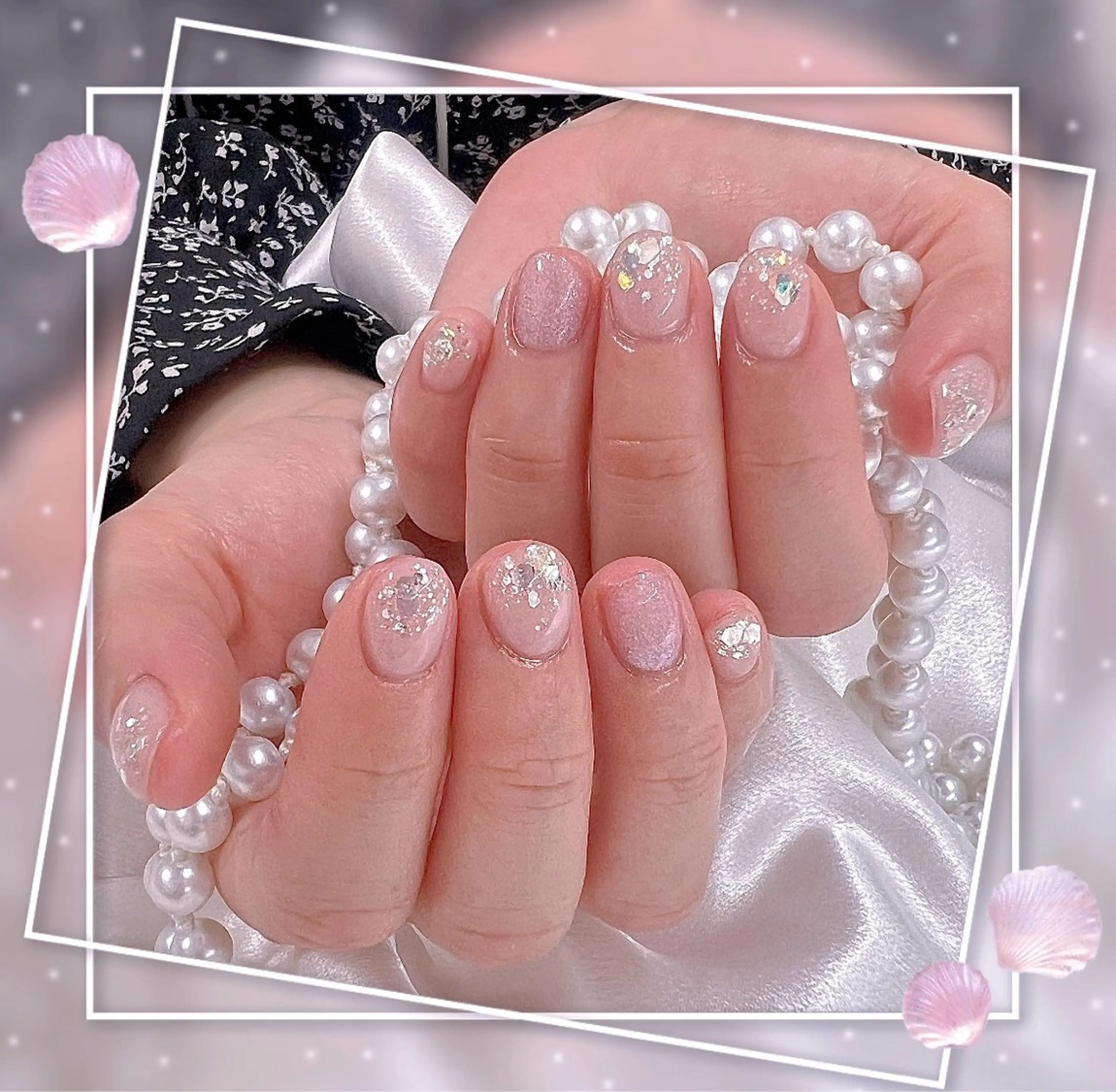 ネイル フレンチネイル グラデーション キラキラネイル 韓国ネイル マグネットネイル Chill Nailsalonのネイルデザイン