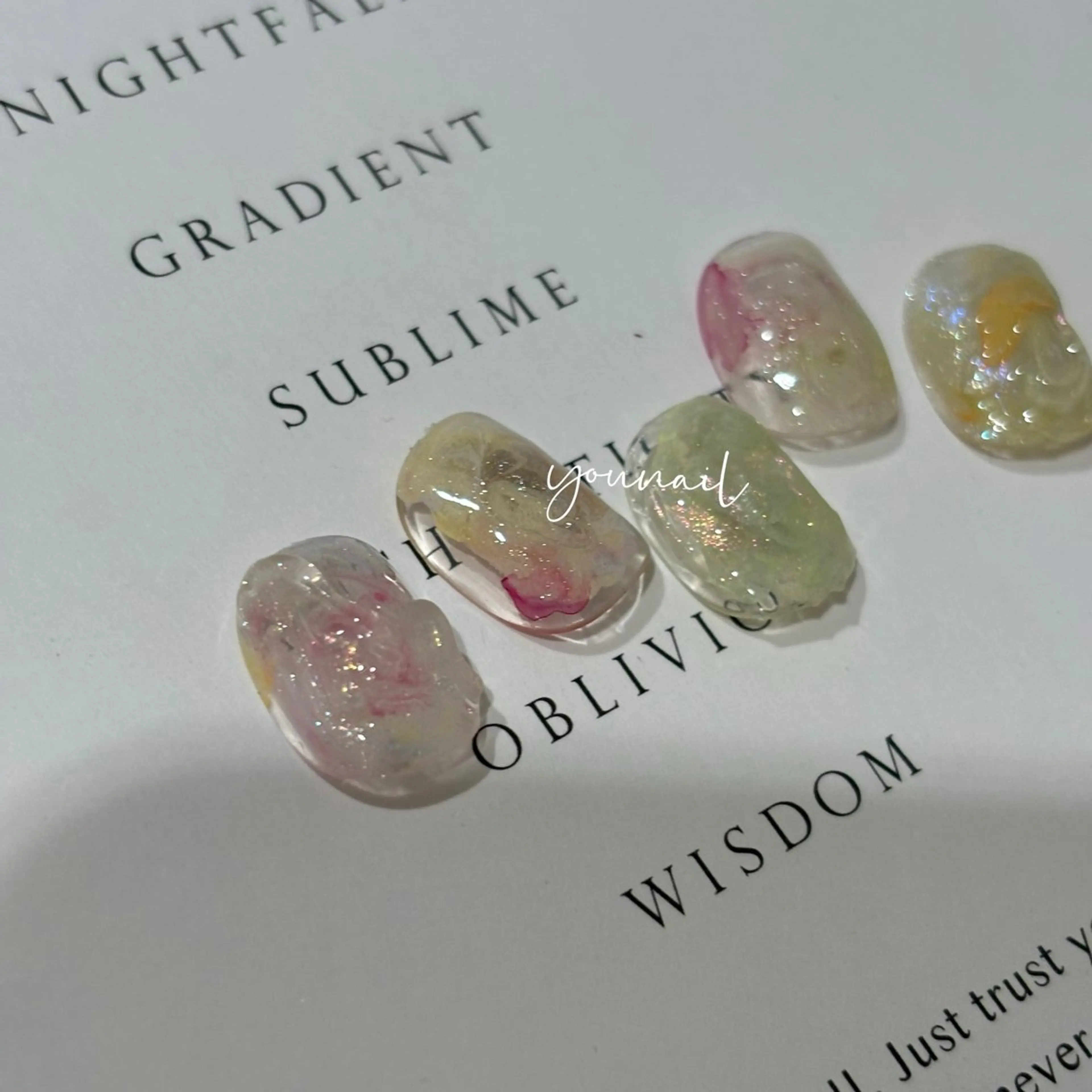 ネイル ハンドネイル younail所属・Younail 🍇のネイルデザイン