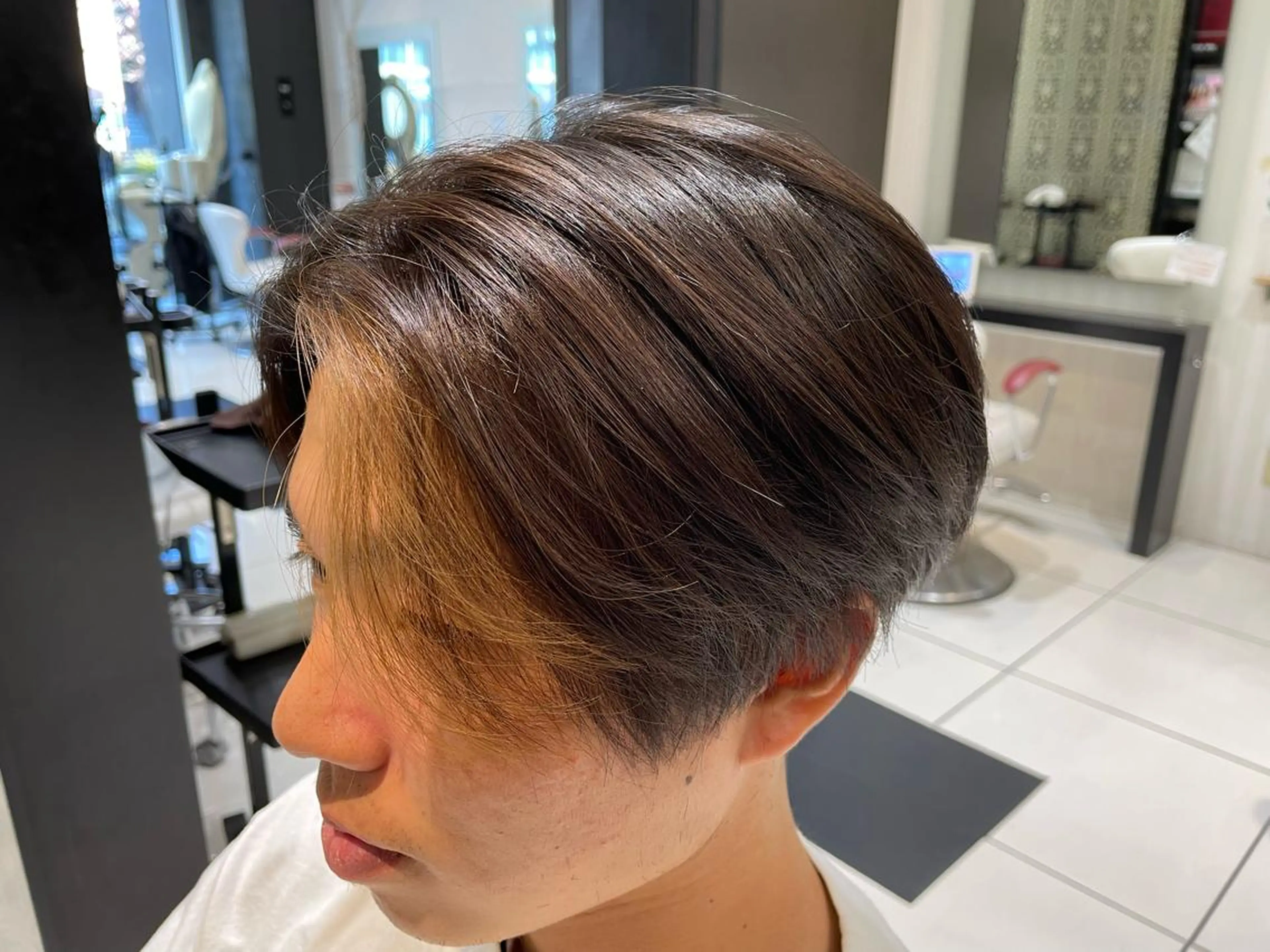 カラー 渡辺 広輝のヘアスタイル