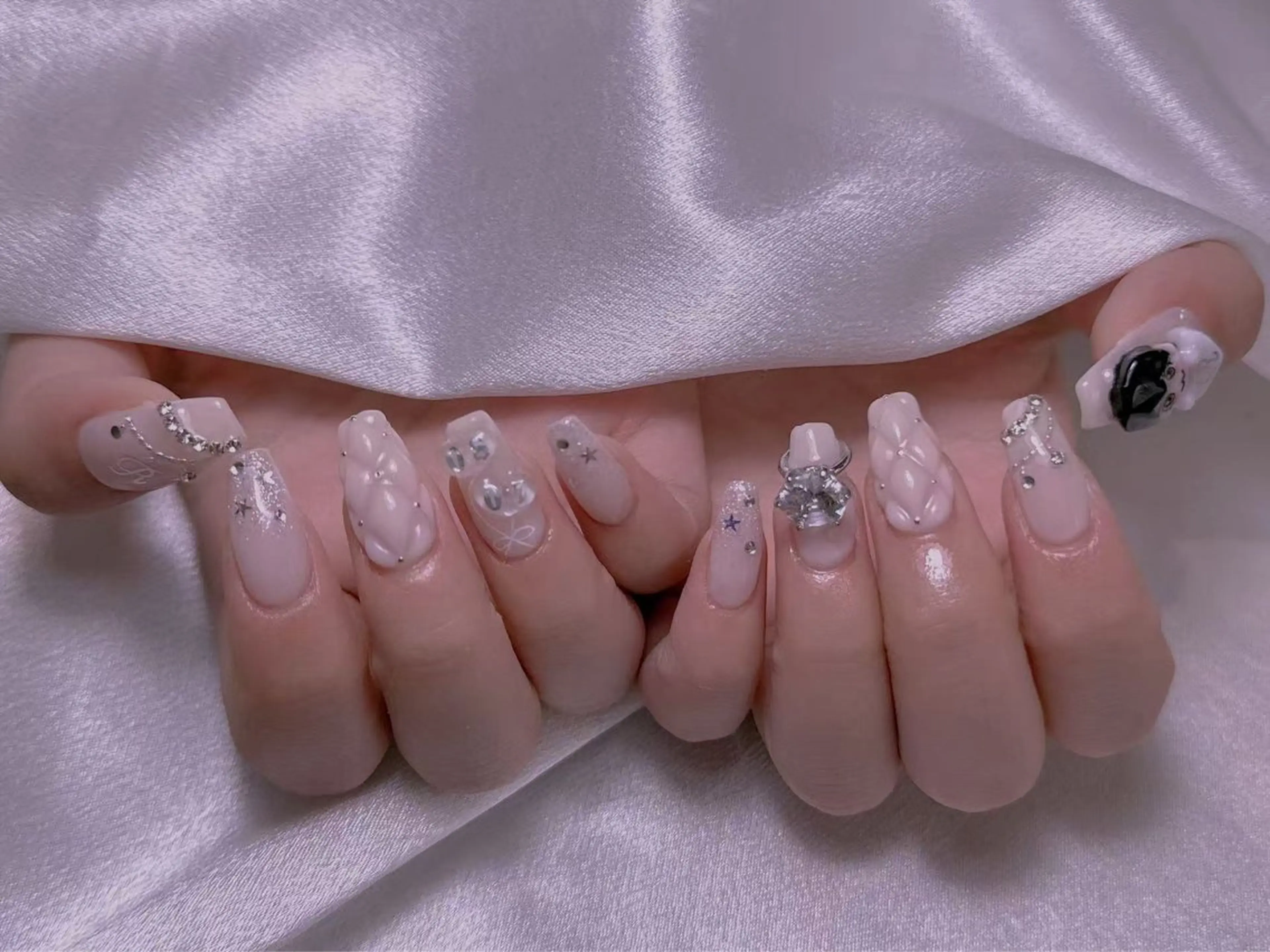 ネイル M2ネイルサロン【長さ出し&フィルイン導入店】所属・長さ出し専門店 RIRIのネイルデザイン