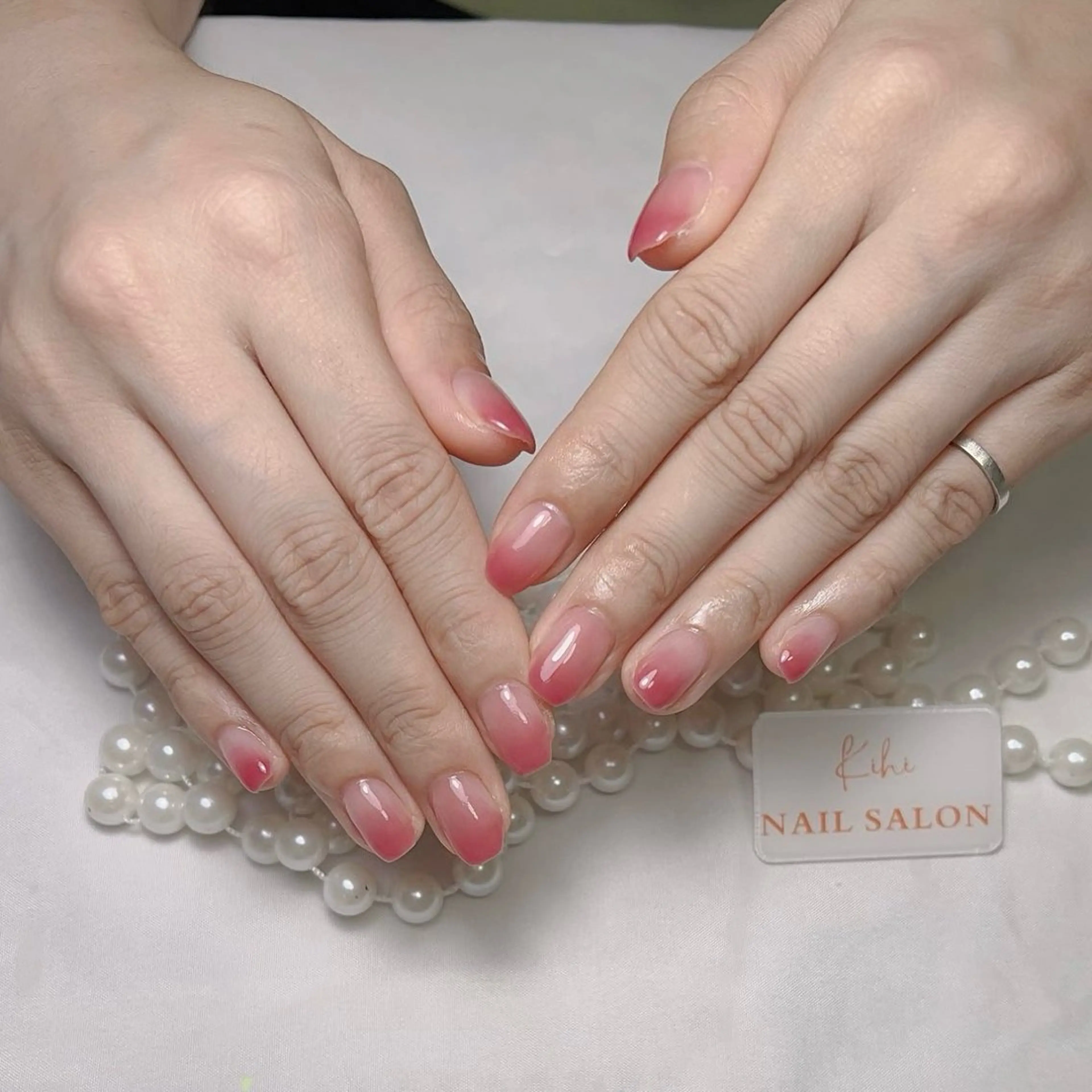 ネイル アートネイル フレンチネイル ジェルネイル グラデーション 韓国ネイル さくら💮💮 【オフ無料】のネイルデザイン