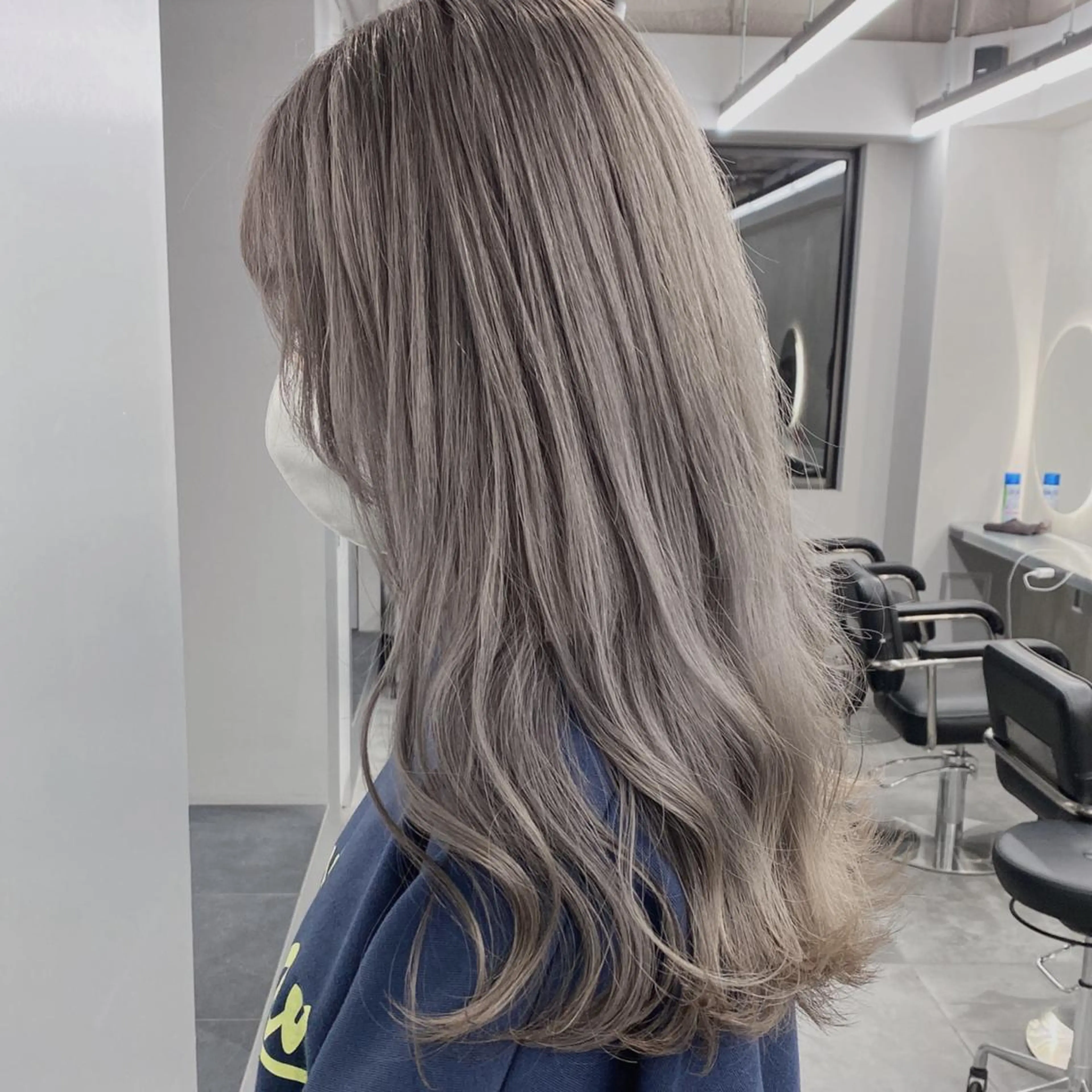 【人気NO.1】ブリーチなしorありダブルカラー＋カット＋選べるトリートメントの写真