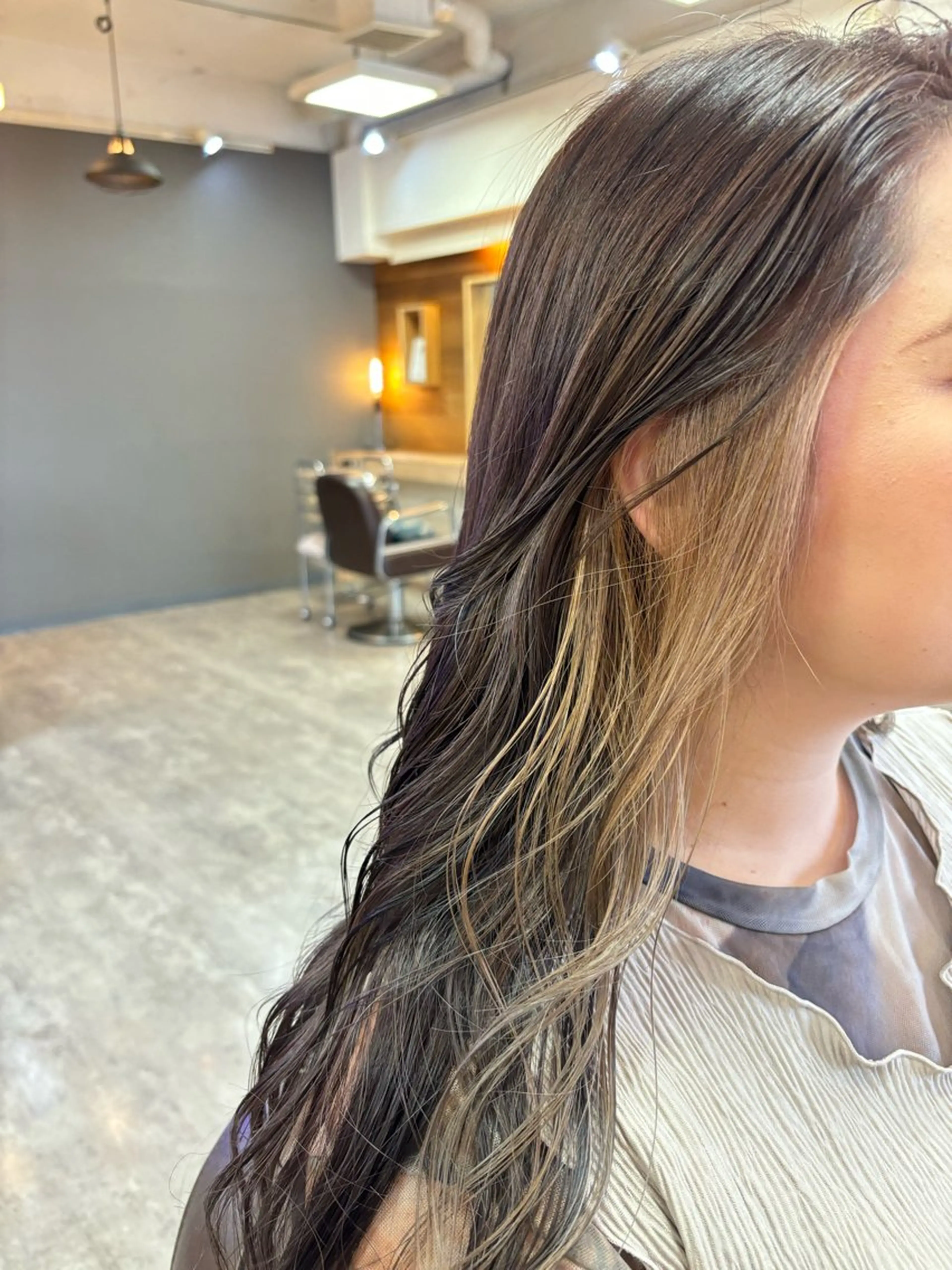 ロング カラー 玉川 加菜のヘアスタイル