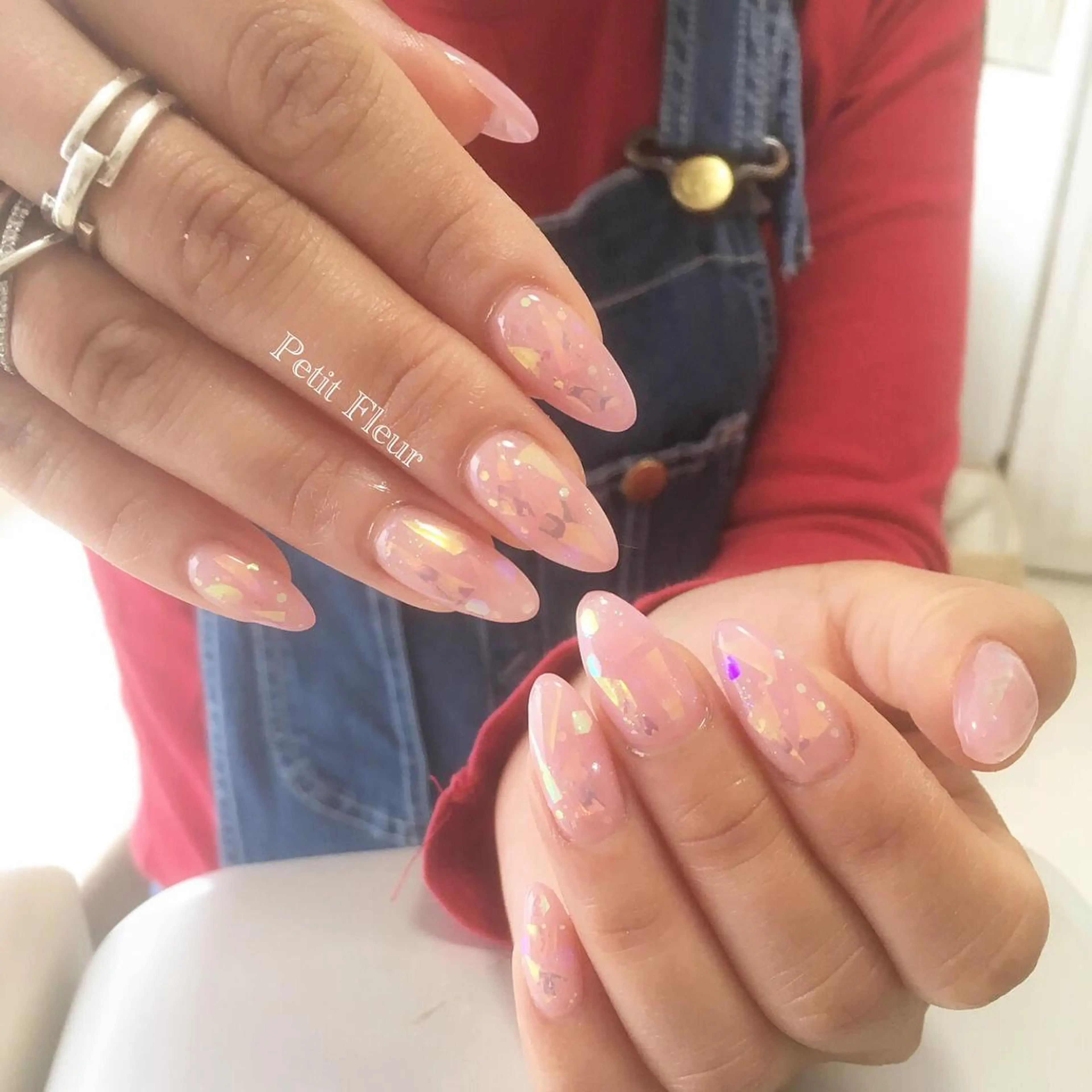ネイル ホログラムネイル キラキラネイル ラメ(グリッター) ワンカラーネイル Petit Fleur所属・青柳 亜梨奈のマツエク・マツパデザイン