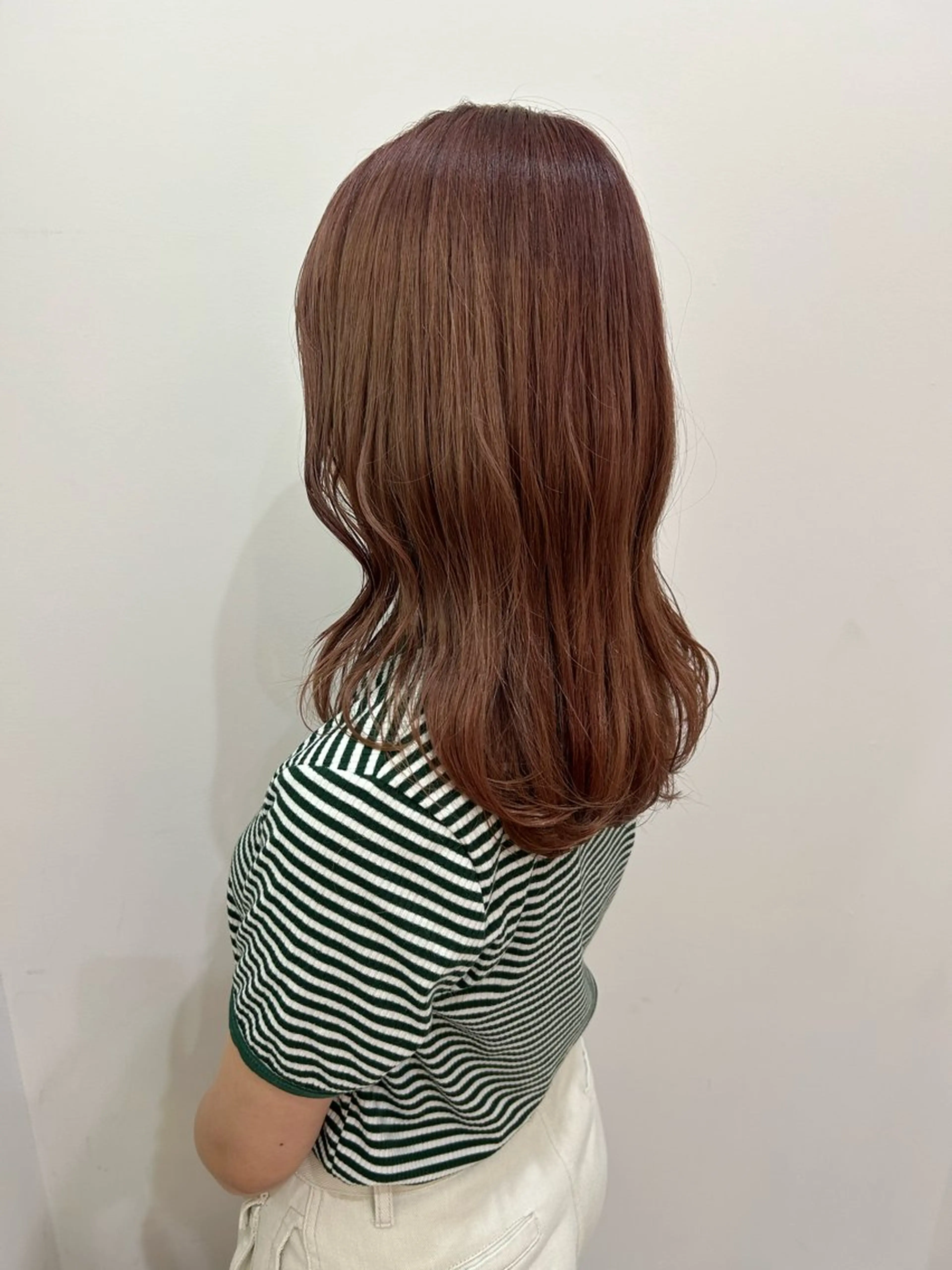 ミディアム カラー ベージュカラー ブリーチ ピンクカラー ピンクベージュ カット ヘアカラー トリートメント レイヤー/お顔まわり 暖色カラー🍑Amiのその他イメージ