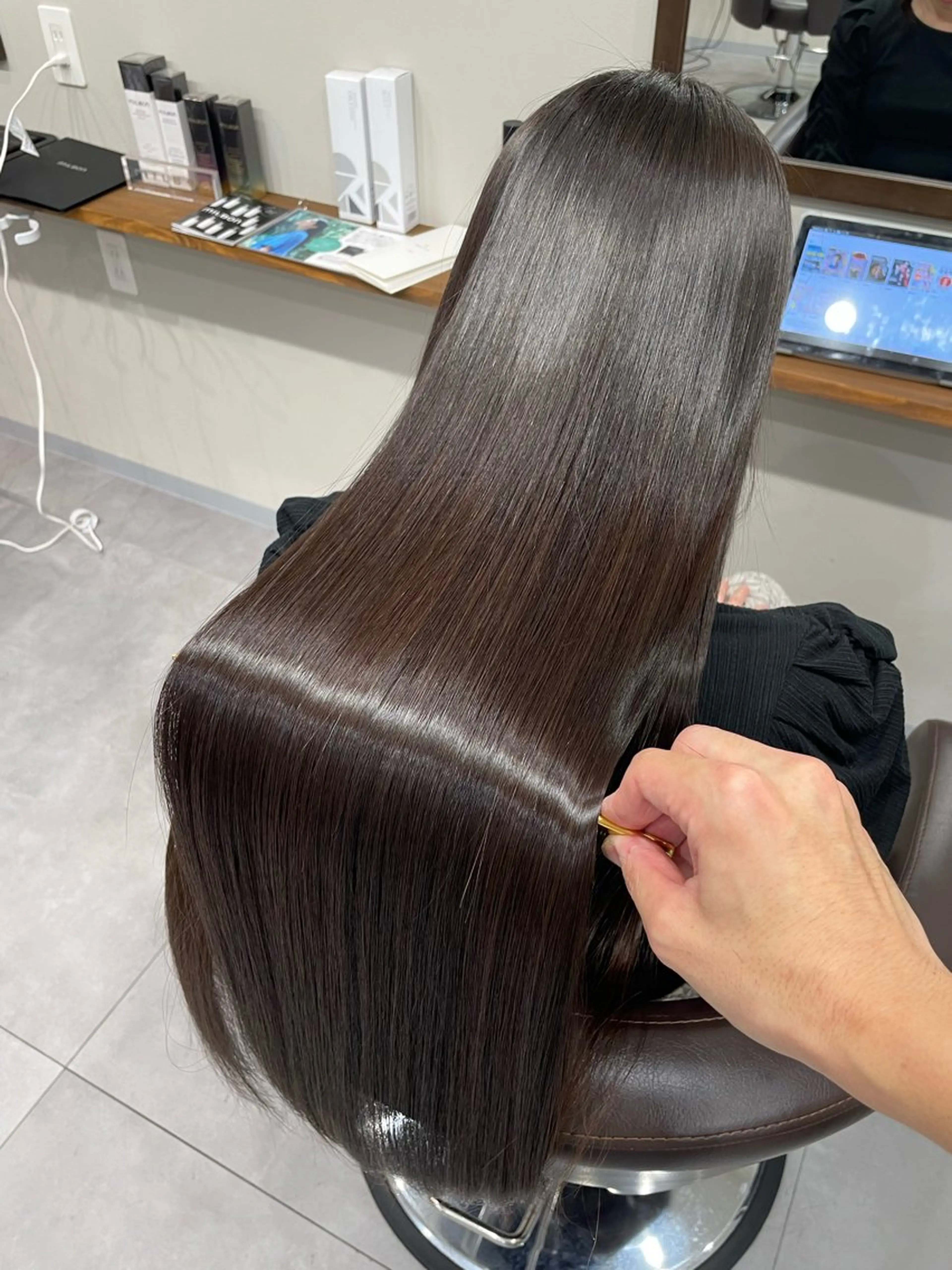 【フルコース】カット+髪質改善ネオメテオストレート+メテオカラー+3ステップトリートメントの写真