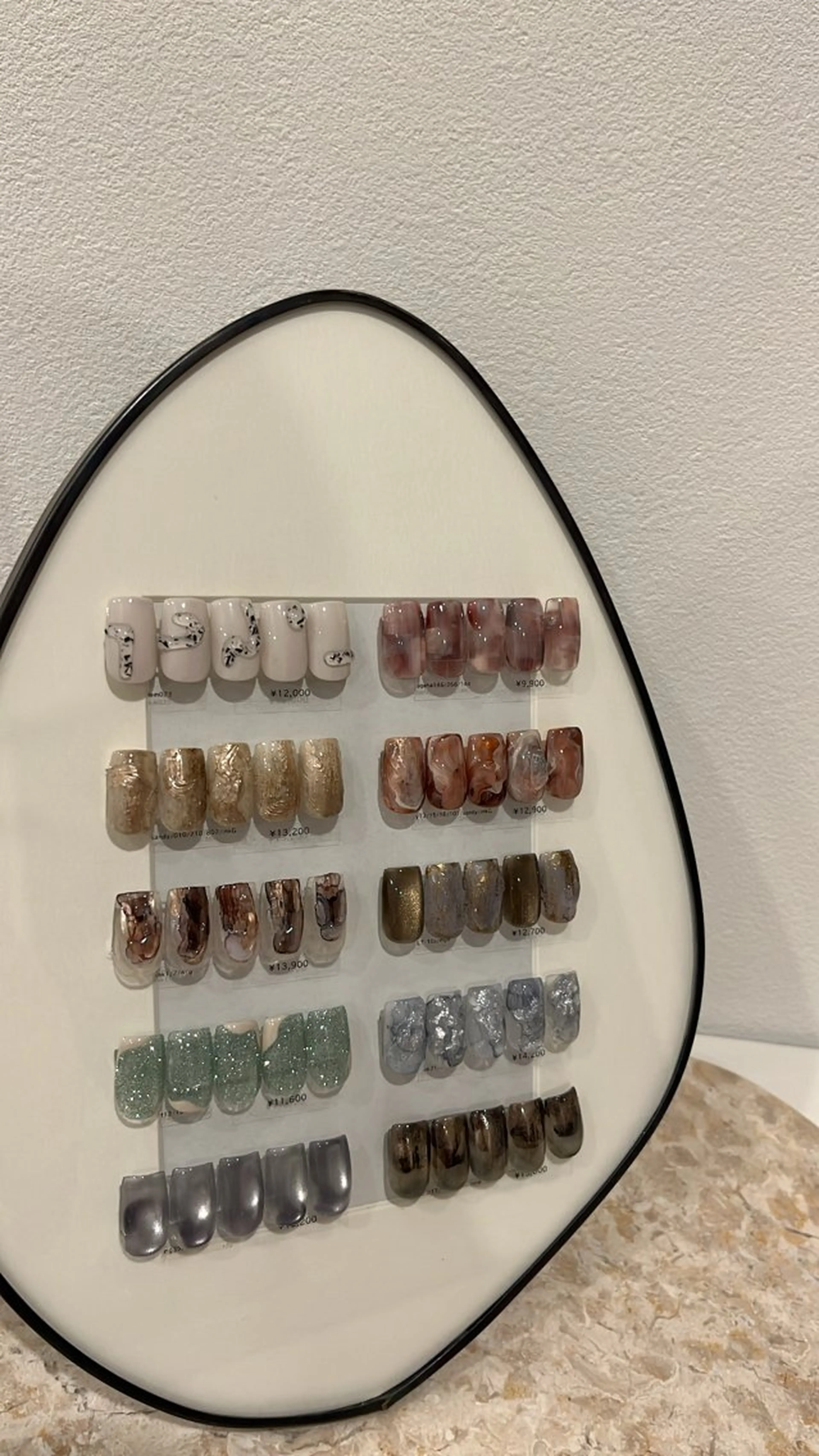 ネイル アートネイル ニュアンスネイル naru .のネイルデザイン