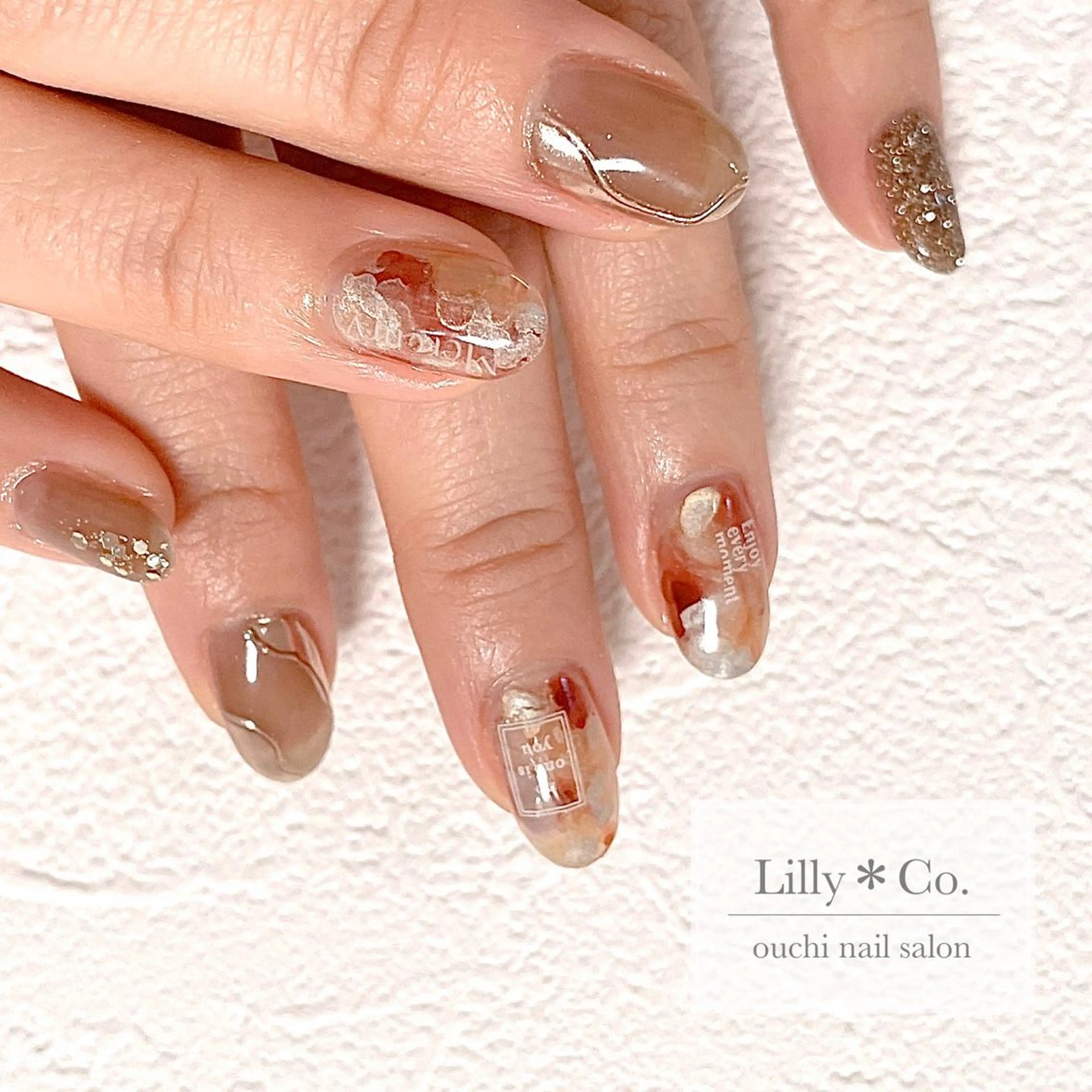 ネイル ハンドネイル ハンドケア Lilly Co.のネイルデザイン